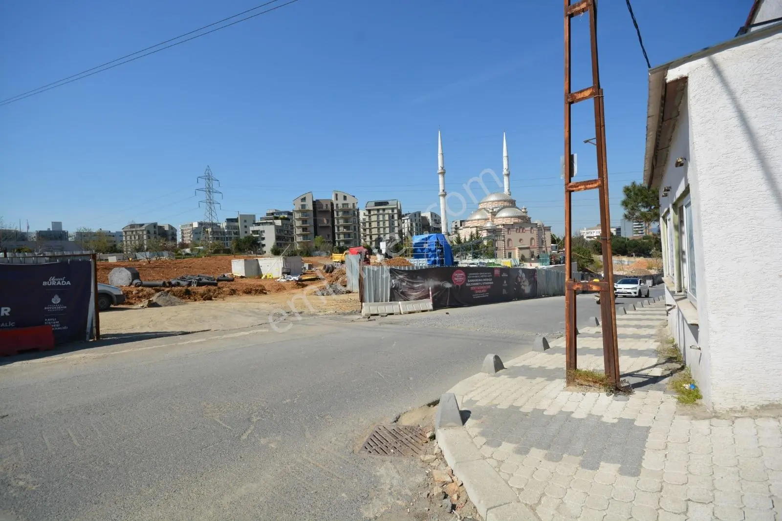 Satlık Metronun Yanında 220 M2 Cadde Üzeri Müstakil Ev - Görsel 14