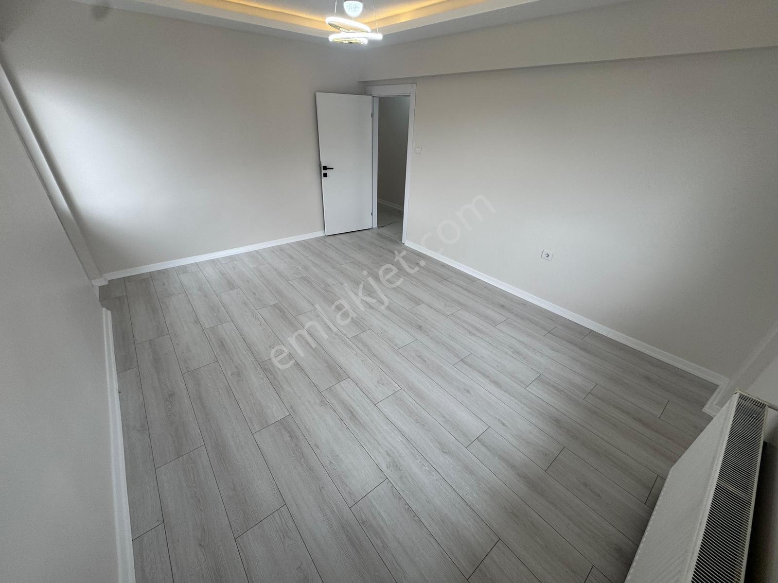 Ulukan'dan Ahi Evran Mah'de Park Cepheli Göz Kamaştırıcı 3+1 !!! - Görsel 4