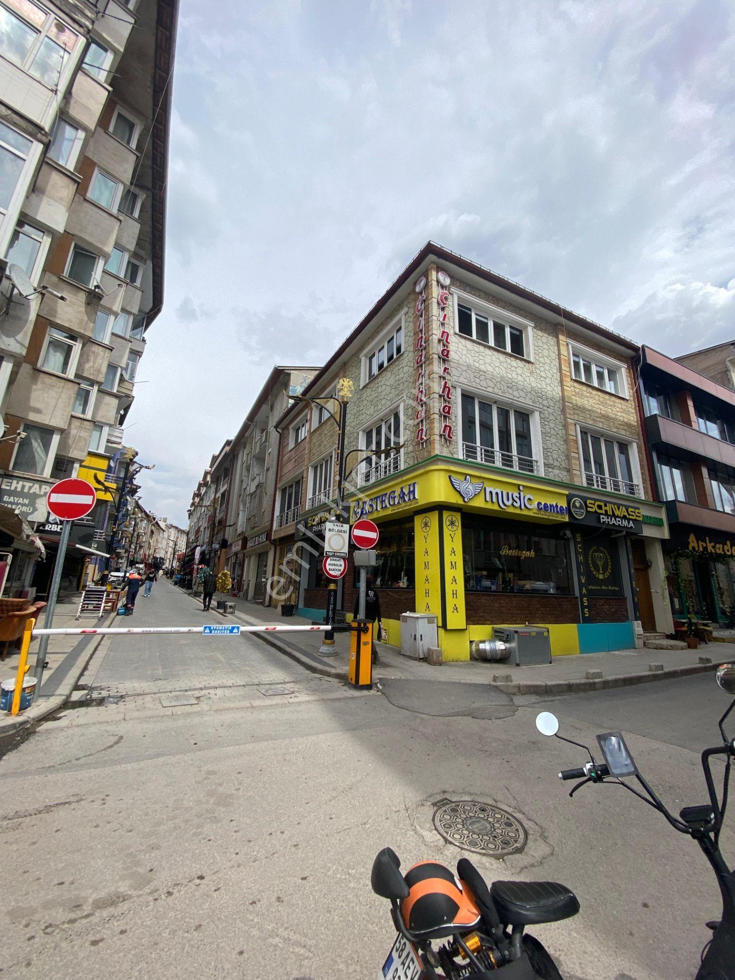 Kafeler Sokağı Girişinde Kiralık Ofis / İşyeri - Görsel 2
