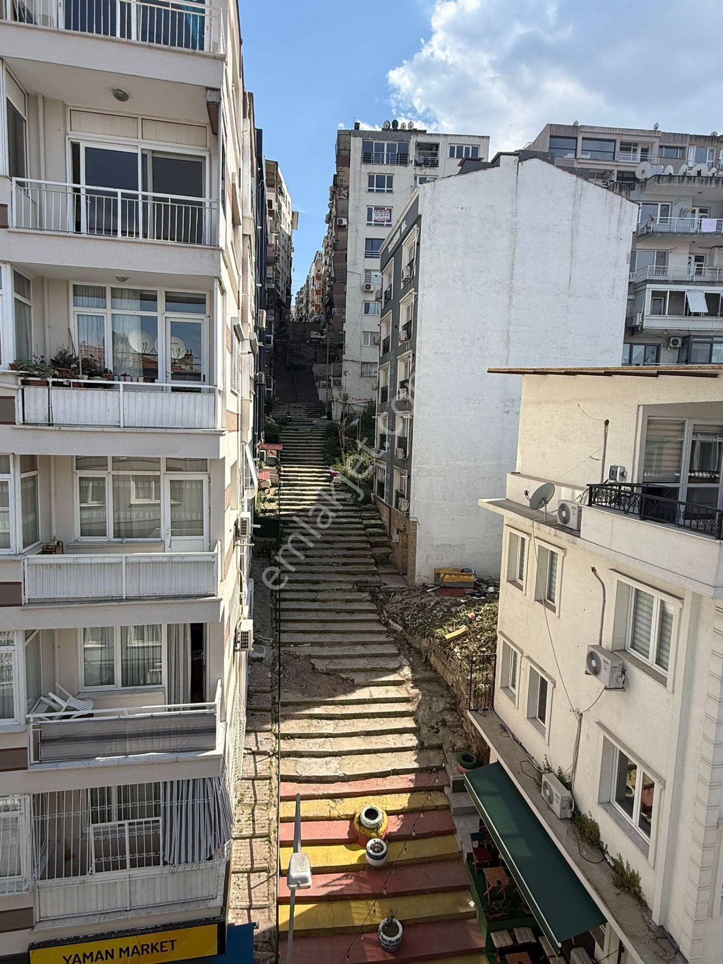 İzmir Konak Barbaros Mahallesinde Merkezi Konumlu 3+1 Doğalgazlı Satılık Daire - Görsel 10