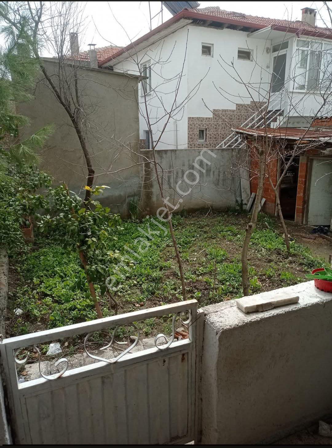 Yeliz'den Manisa Somada Satılık 2 Katlı Müstakil Ev - Görsel 4