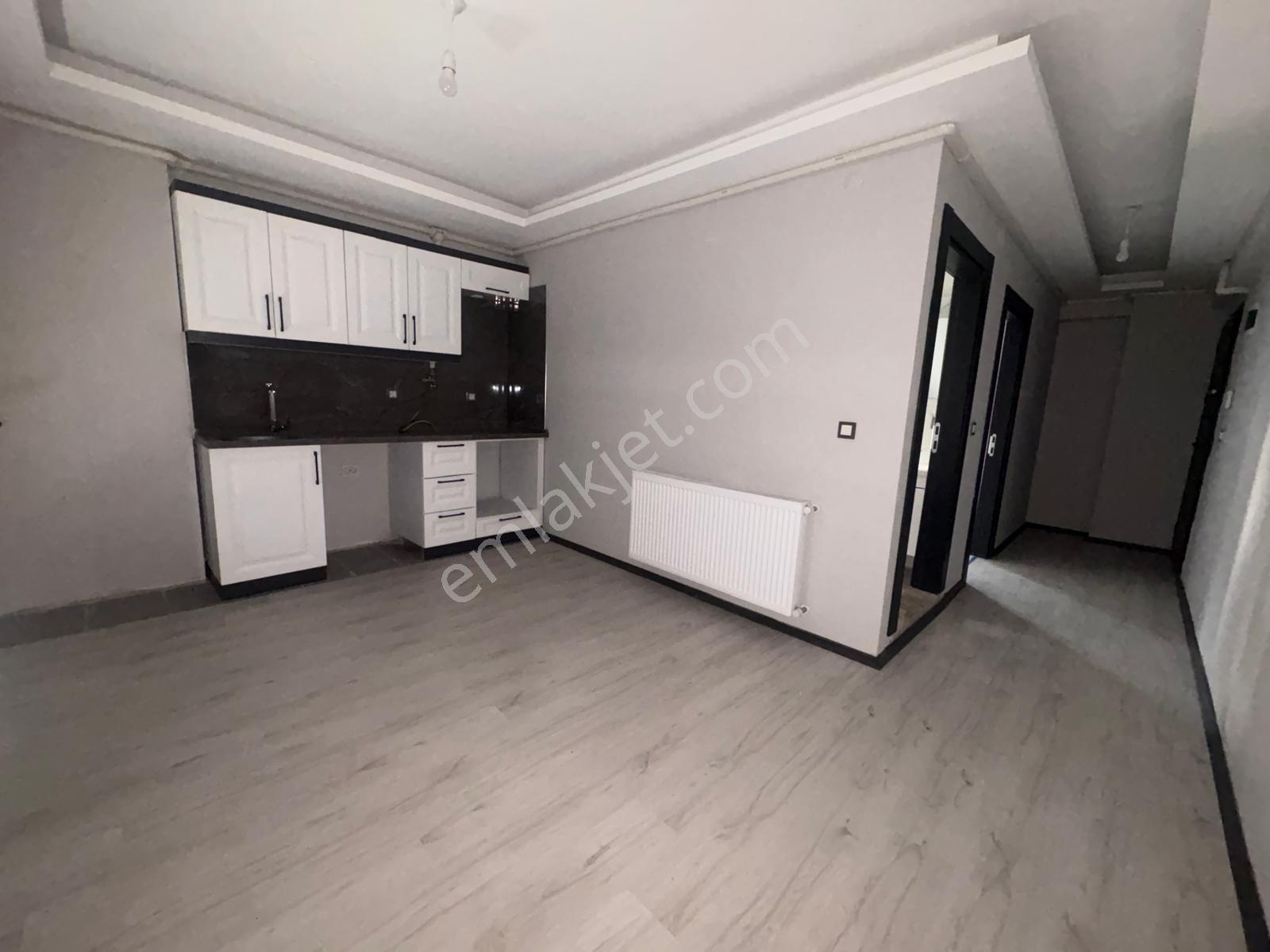 Çarşının En Güzel Konumunda Ara Kat 1+1 Yatırıma Uygun - Görsel 23