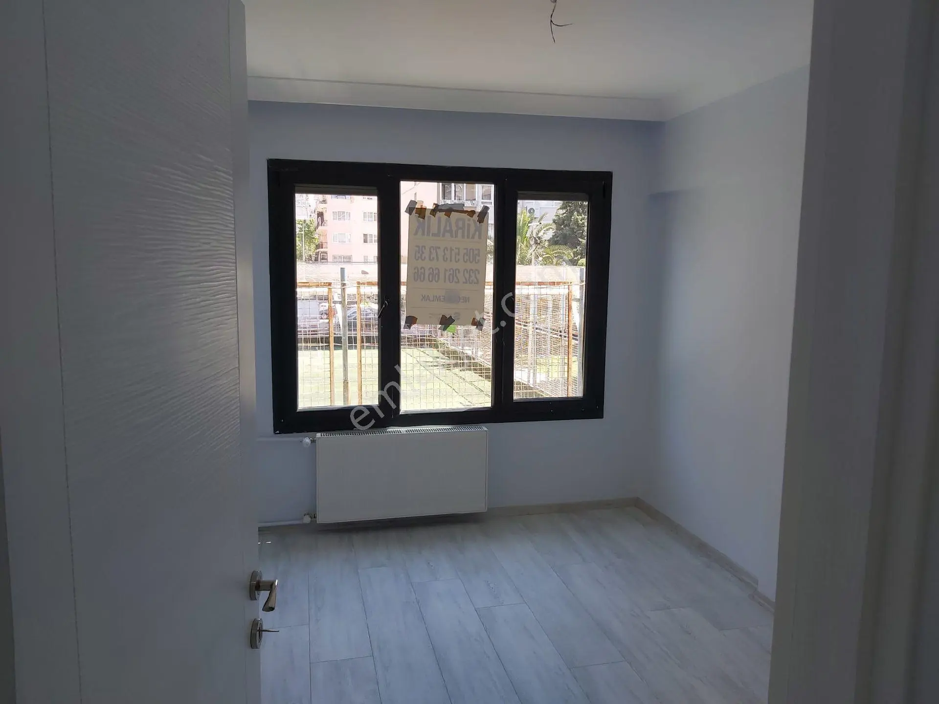 Bahçelievlerde Cadde Üzeri Asans3oda Salon Lüksyapılı Necla Emlaktan Kiralıktır