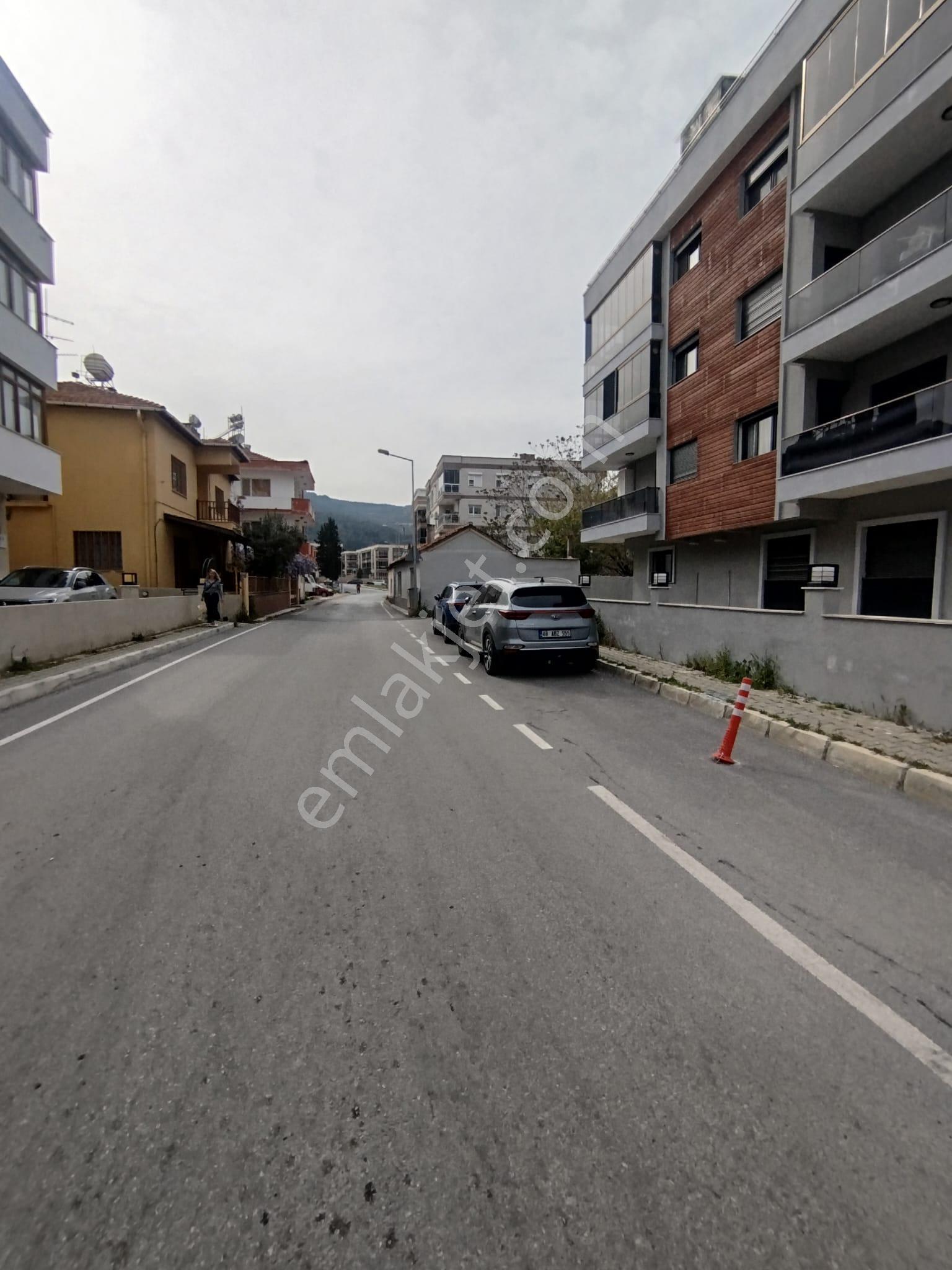 Irmak Mahallesinde 1+1 Kiralık Geniş Ferah Daire - Görsel 21