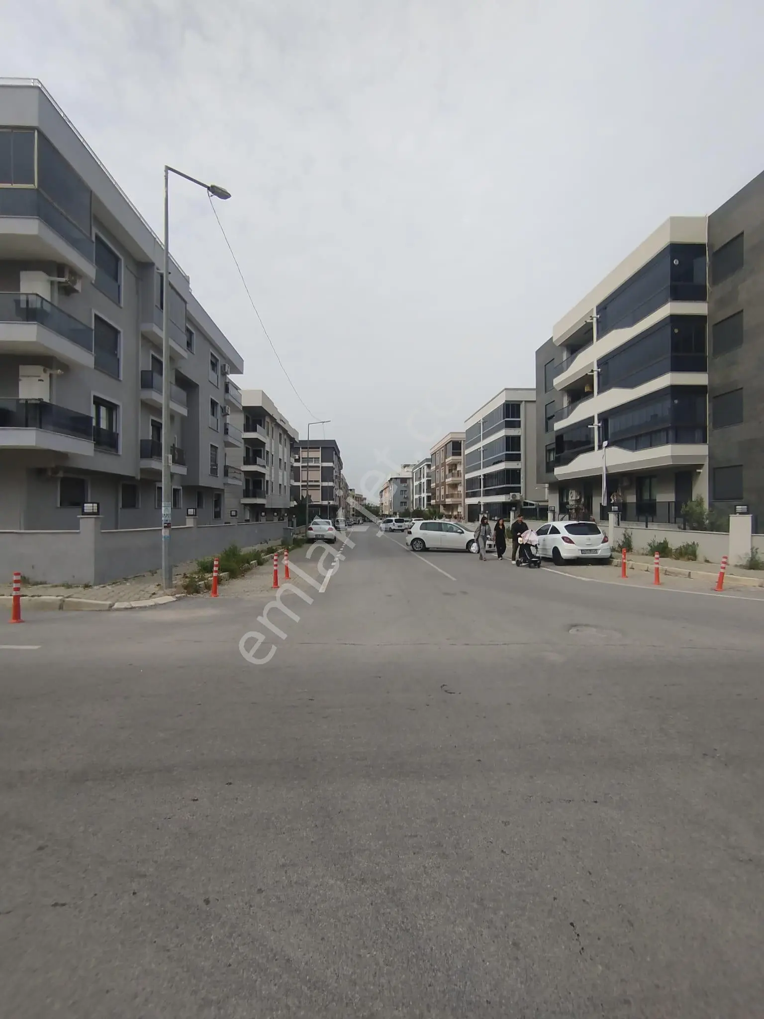 Irmak Mahallesinde 1+1 Kiralık Geniş Ferah Daire - Görsel 22