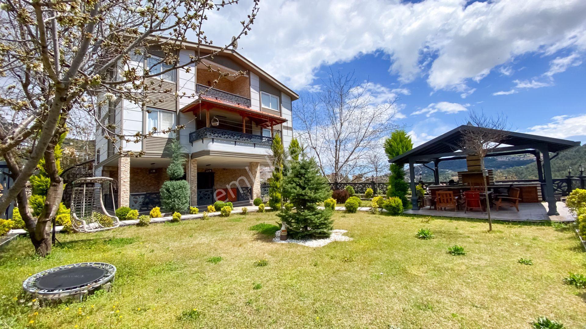 Üstünkent'ten Bekiralanı'nda 610 M² Arsa İçi Tripleks Lüks Villa - Görsel 44