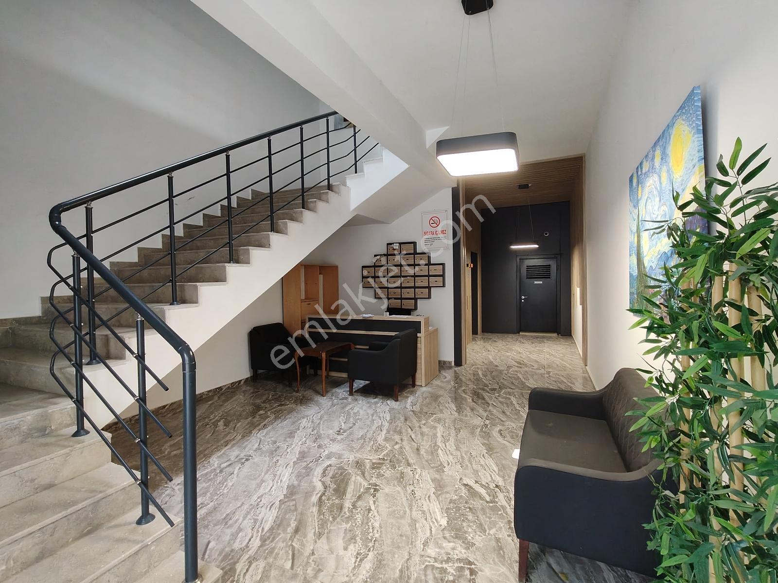 İş Merkezinde, 42m2,boyalı,içi Yapılı,wc,otopark Kiralık - Görsel 23