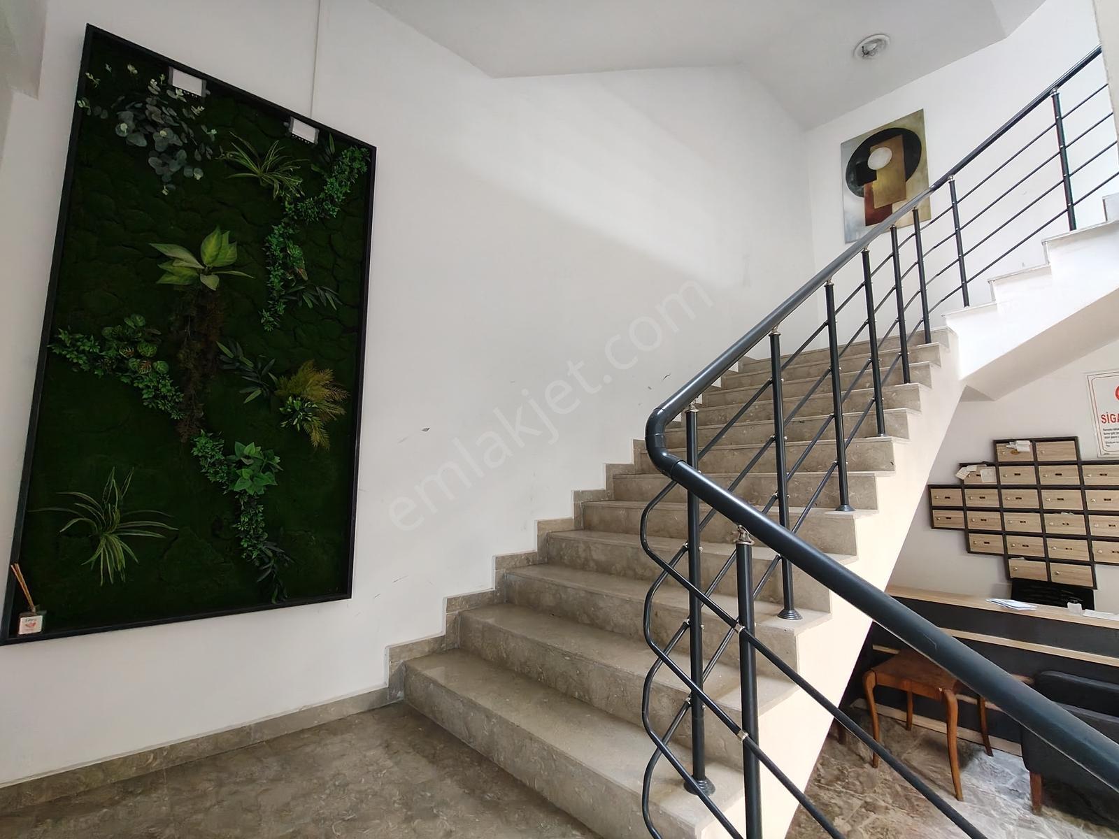 İş Merkezinde, 42m2,boyalı,içi Yapılı,wc,otopark Kiralık - Görsel 10