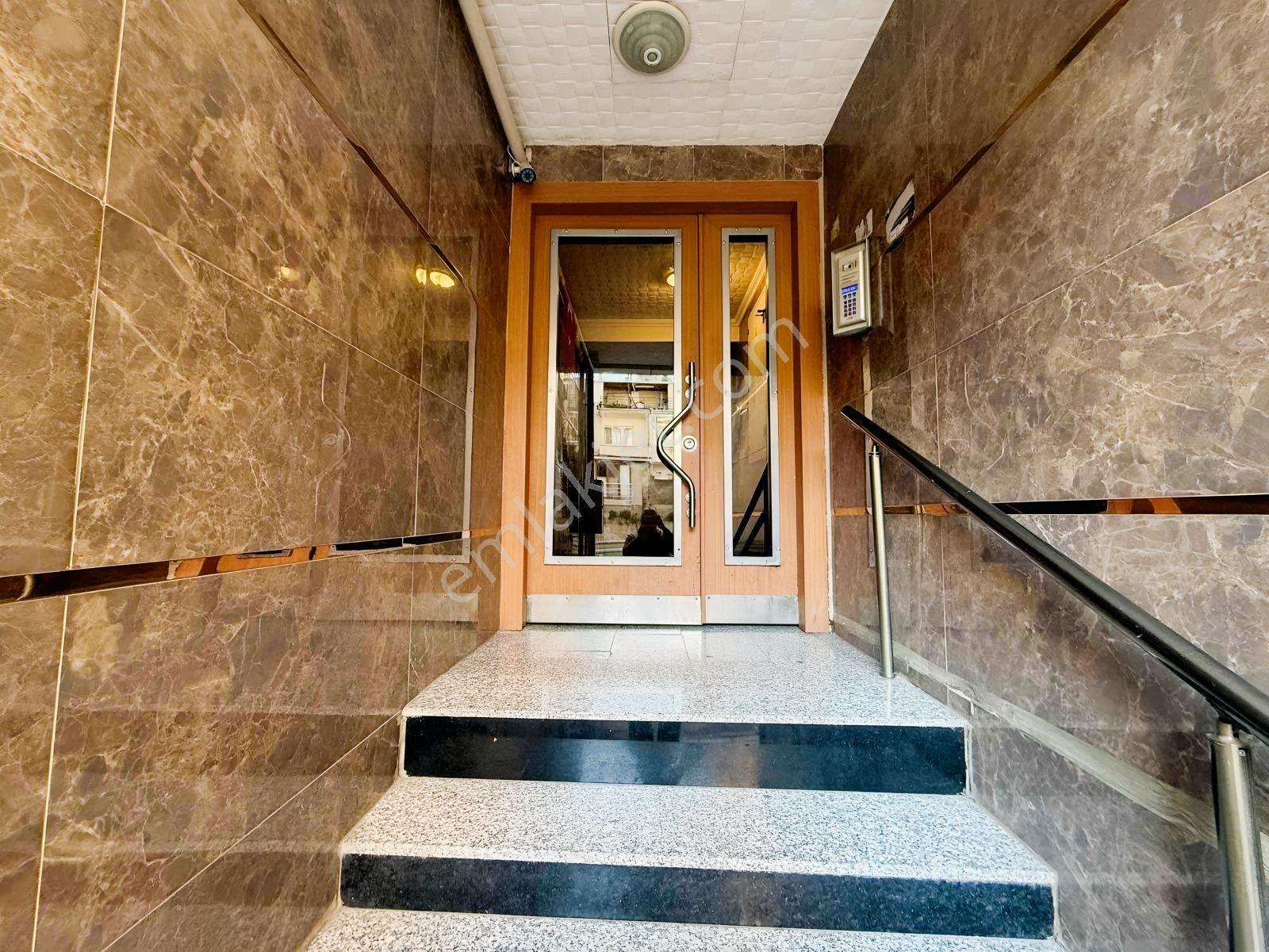 Nobelden Satılık 3+1 12 Yıllık Daire Üsküdar - Görsel 9