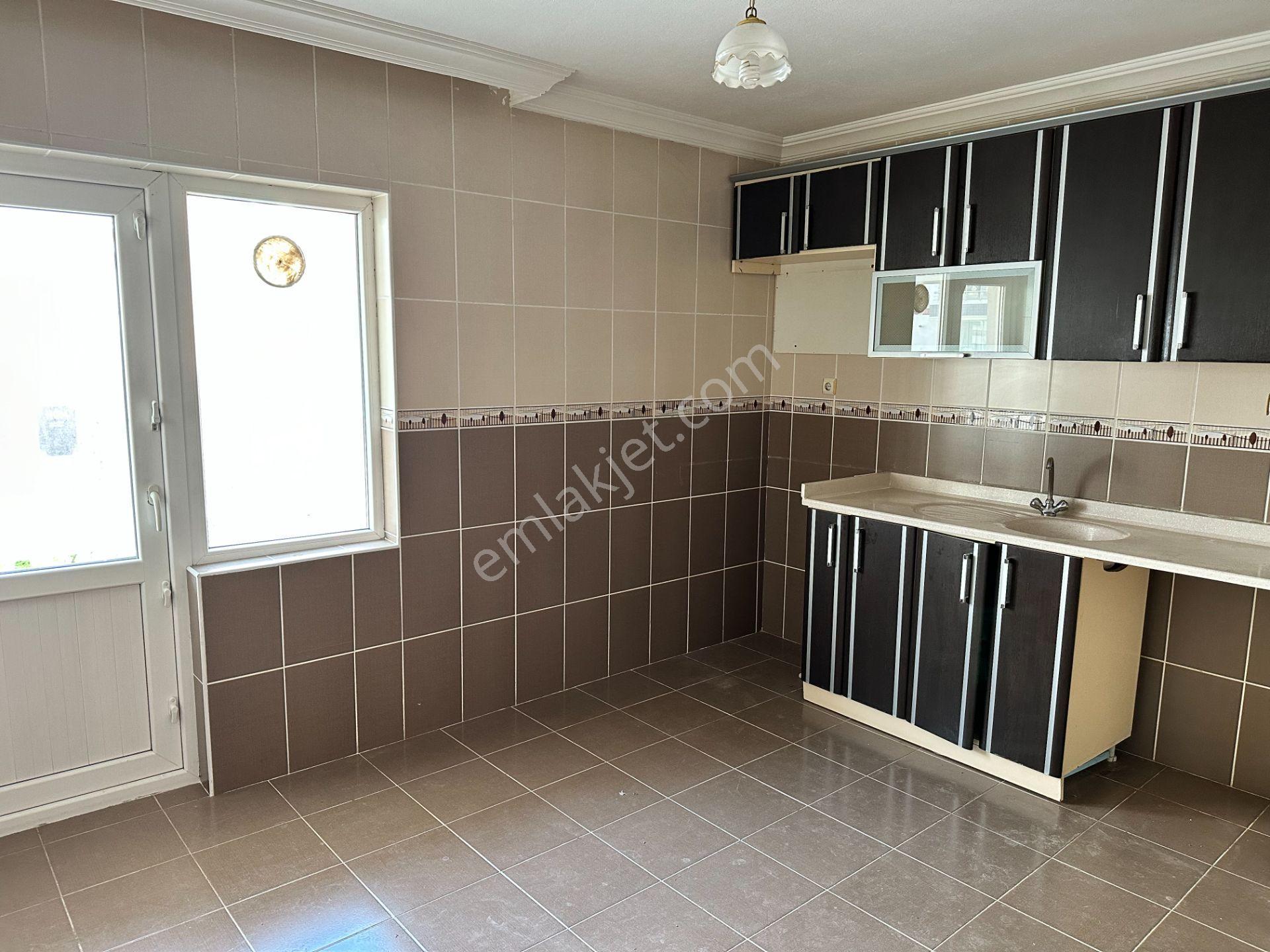 Sahibinden, Yayla Mahallesinde, Asansörlü, Bağımsız 3+1 Daire - Görsel 3