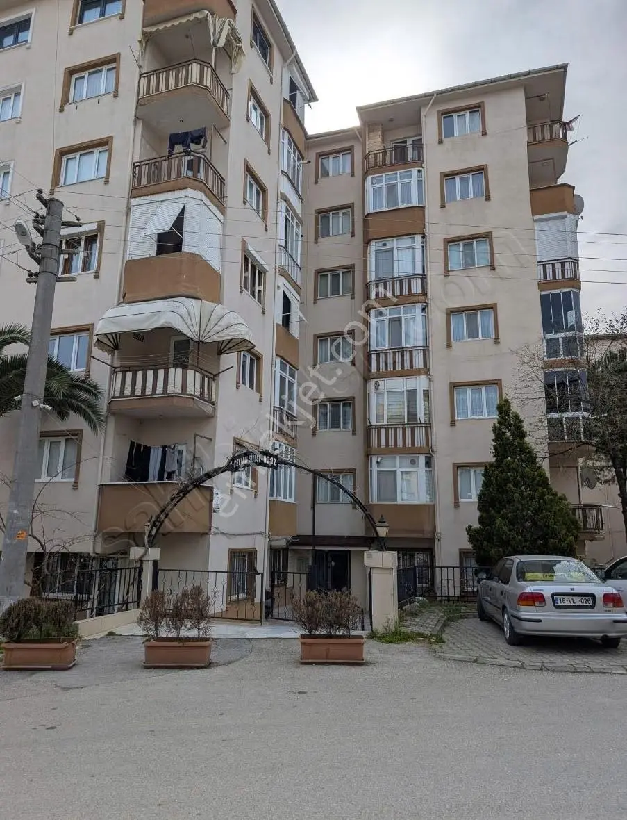 Bursa Emlak Alem-i Siteler Bölgesinde Site İçerisinde 3+1 120 M2