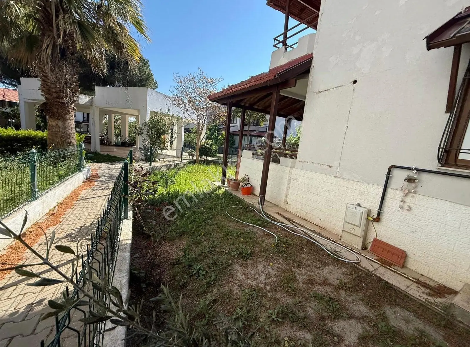 Plus Ara'dan Çeşmealtı Merkezde Site İçi 3+1 Satılık Villa - Görsel 2