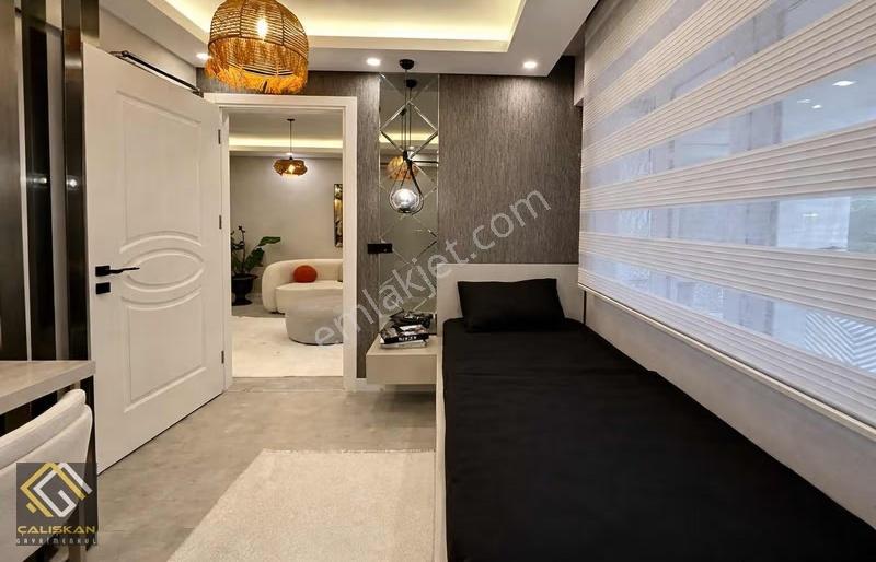 Ünıversıteye Yakın Lüks 2 + 1 Satılık Eşyalı Apart - Görsel 2