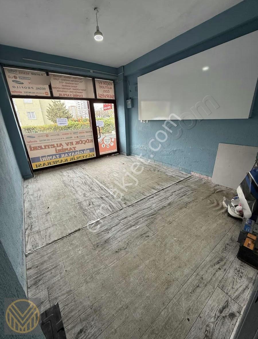 İldem Çarşı'da 100 M2 İki Katlı Boş Dükkan - Görsel 3