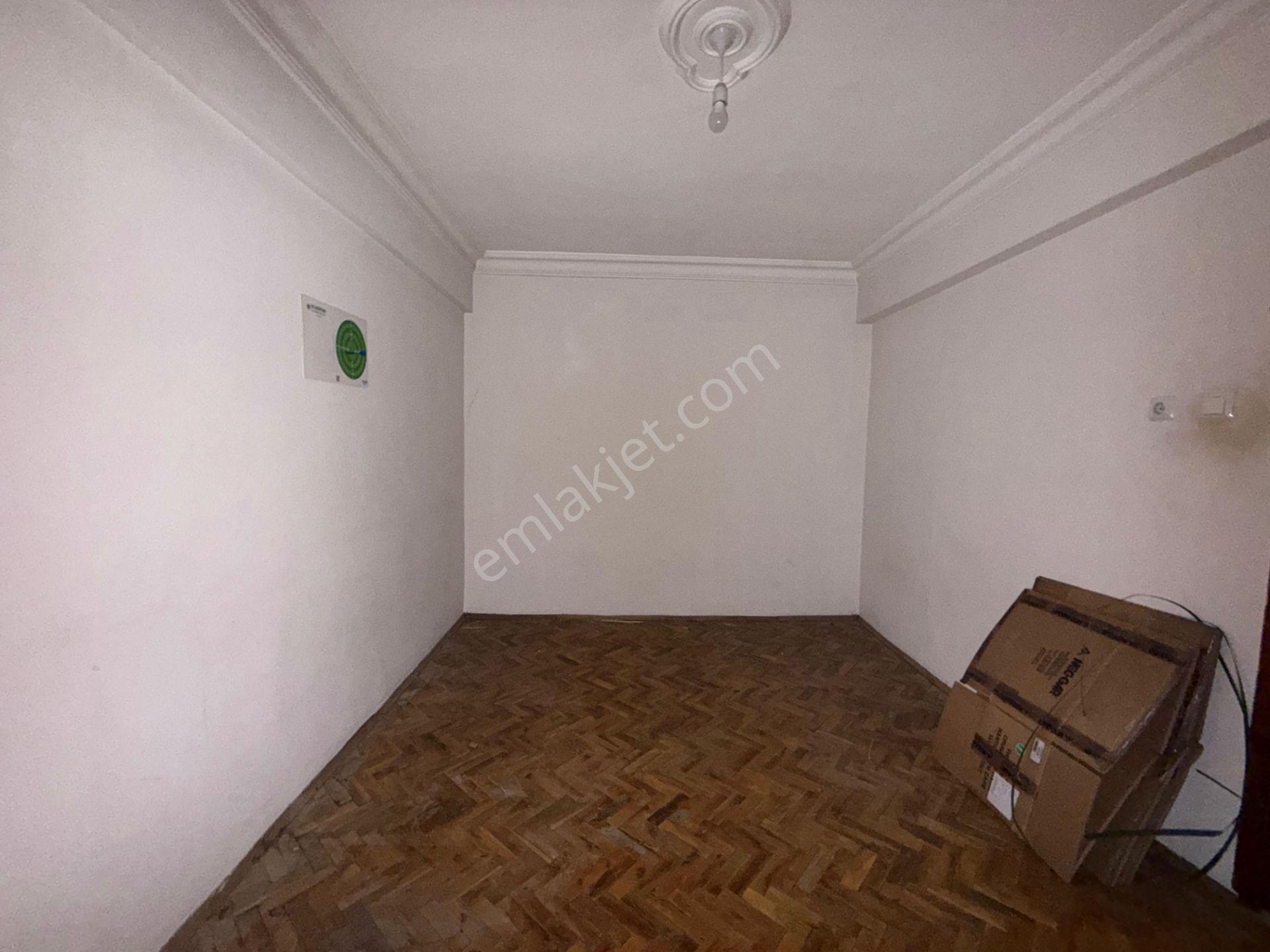 Caddeye Cephe Adalet Mahallesinde 3+1 Kiralık Daire - Görsel 13