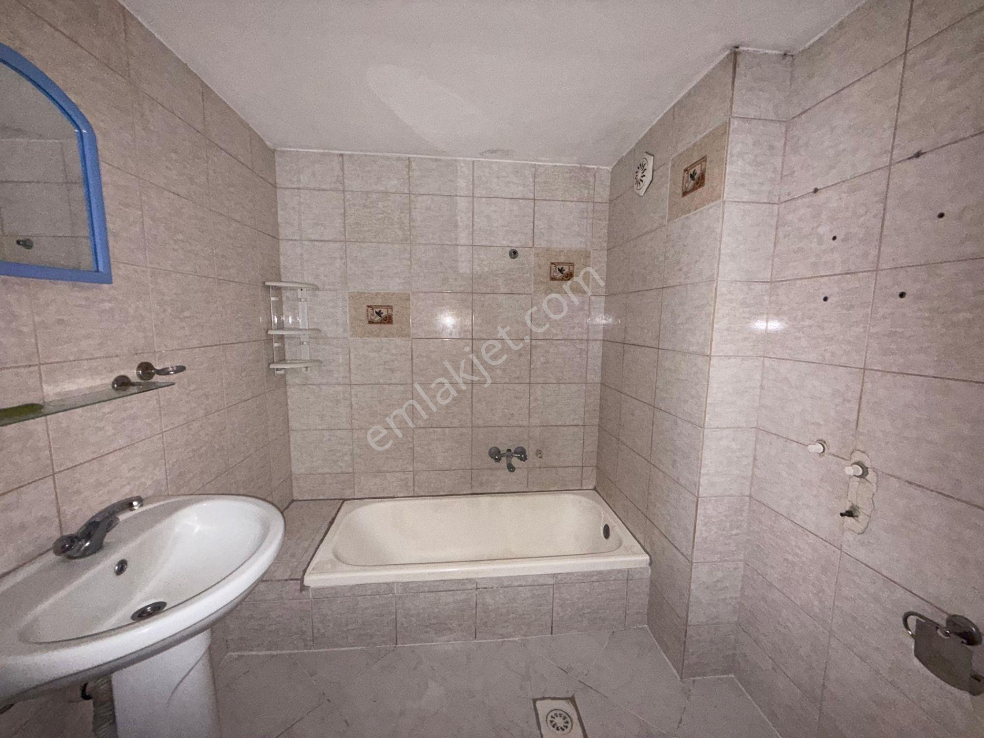 Caddeye Cephe Adalet Mahallesinde 3+1 Kiralık Daire - Görsel 11