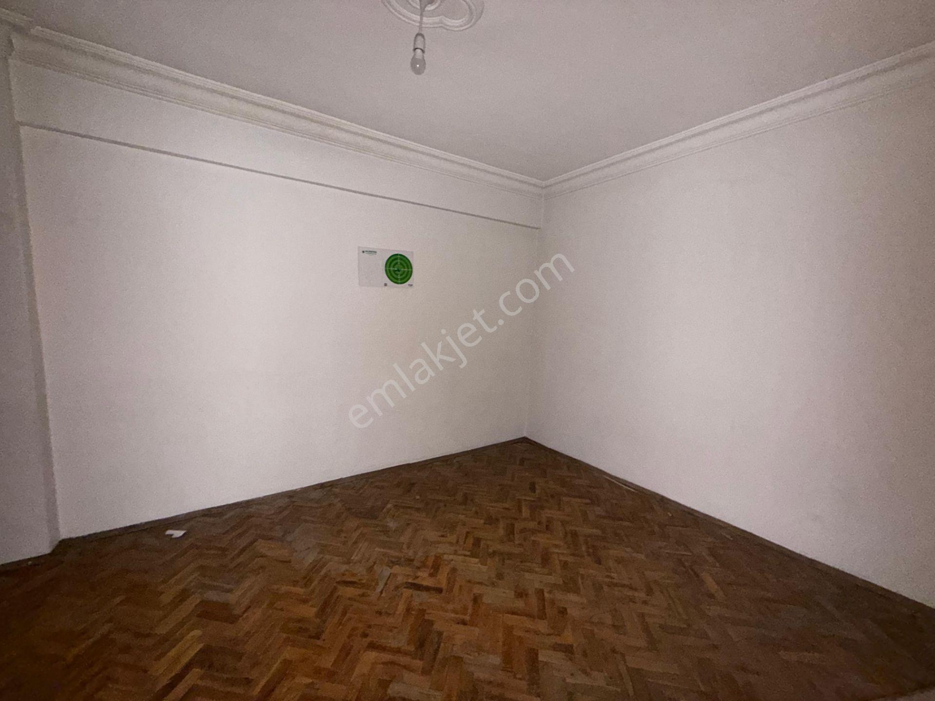 Caddeye Cephe Adalet Mahallesinde 3+1 Kiralık Daire - Görsel 14