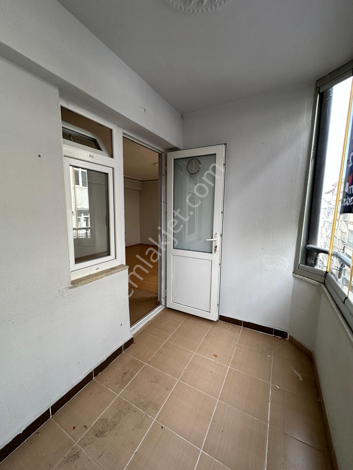 Canik Belediye Evleri 150 M2 Geniş Ferah Arakat 3+1 Daire - Görsel 8