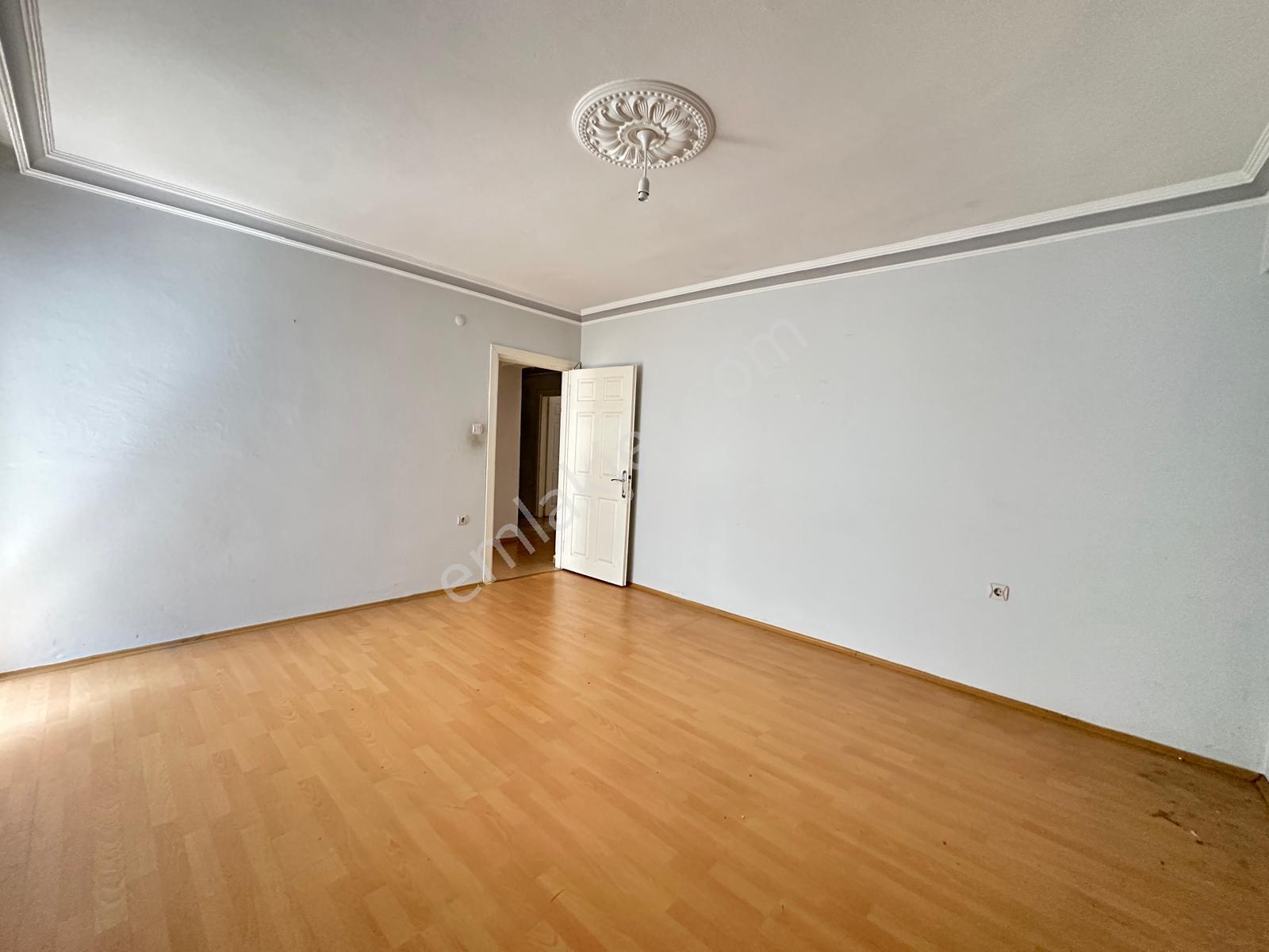 Canik Belediye Evleri 150 M2 Geniş Ferah Arakat 3+1 Daire - Görsel 15