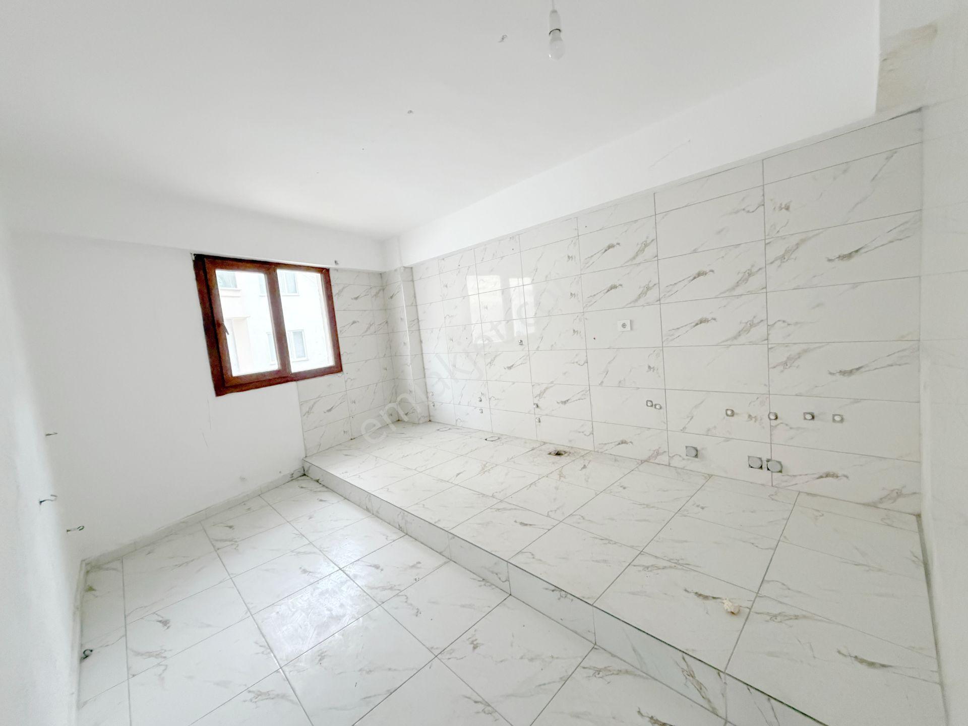 Manisa Muradiye Cadde Üzerinde Batar Katlı Kiralık Dükkan - Görsel 3