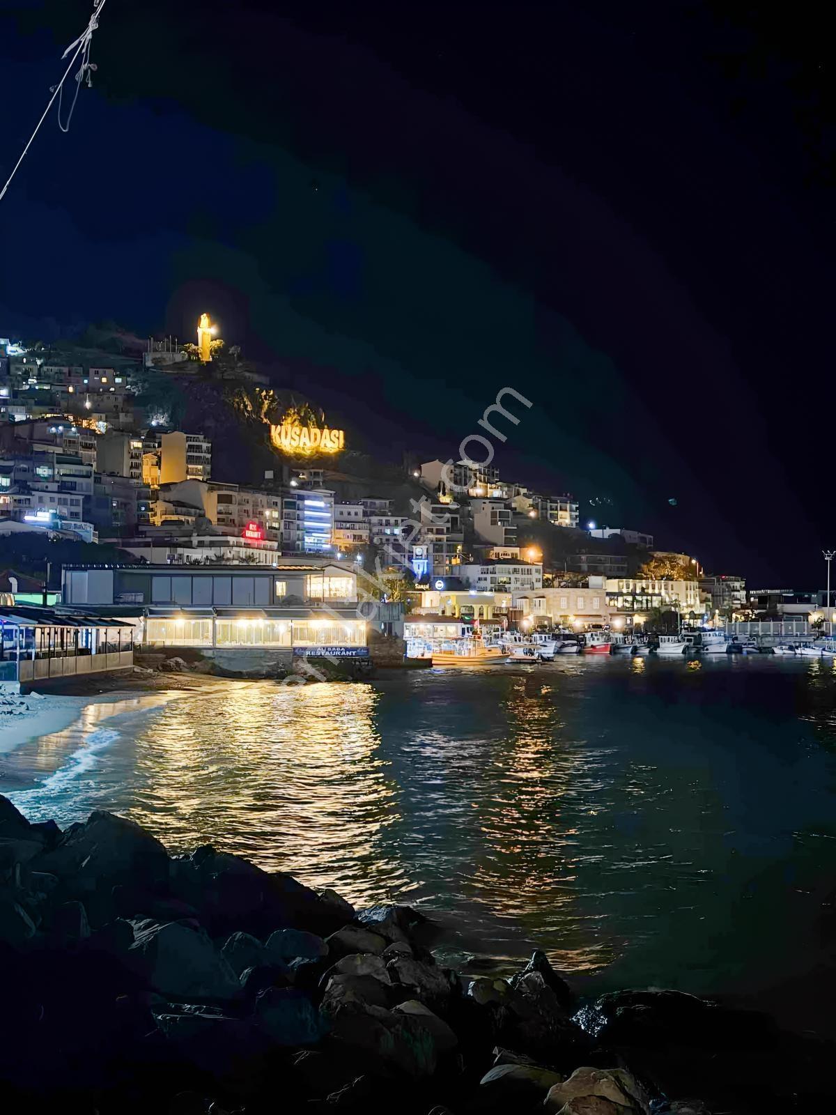 Kuşadası Davutlar Denize 600 Metre Satılık Eşyalı 4+1 Villa - Görsel 7