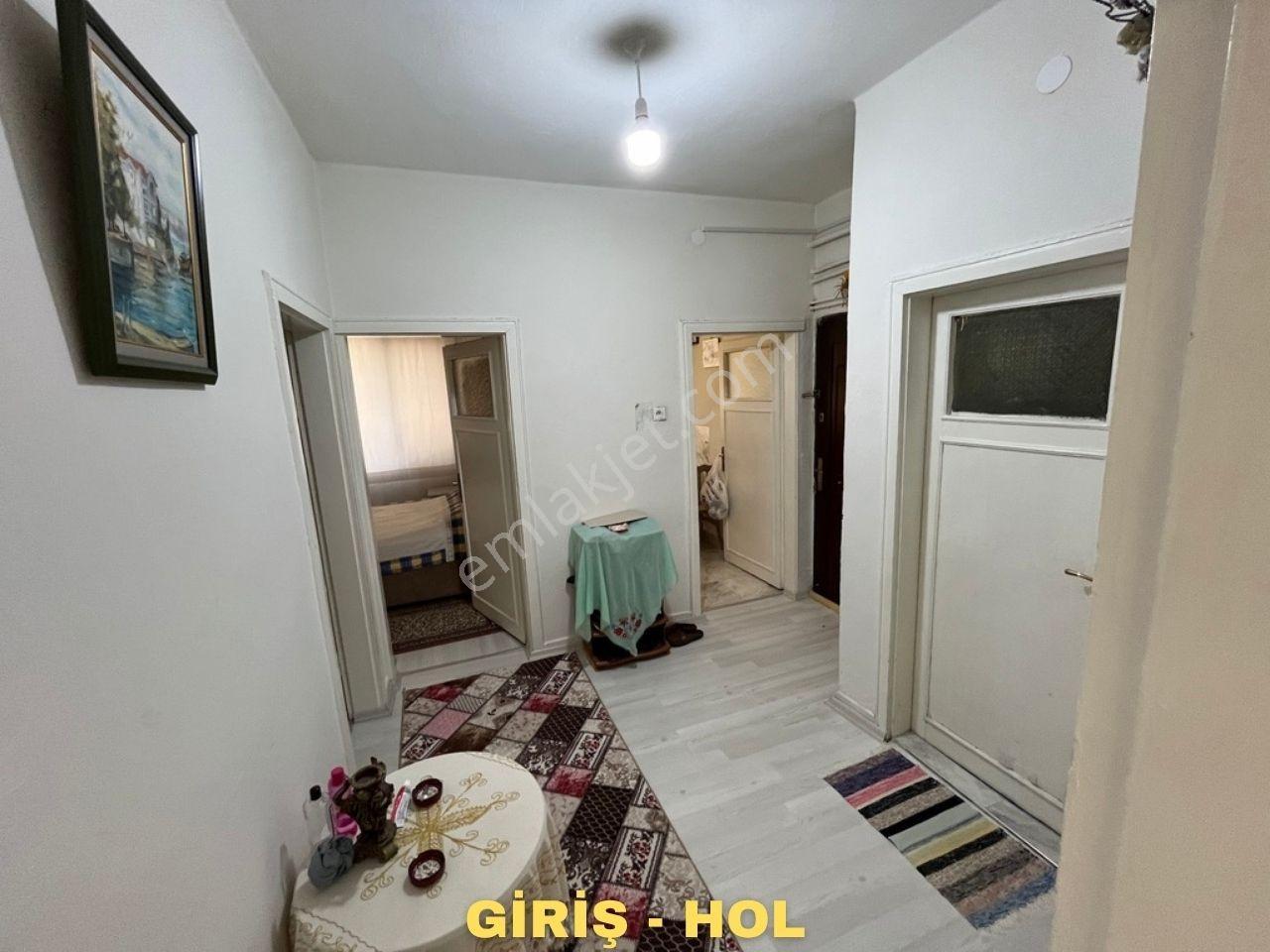 Giriş Kat, 3+1, Tadilatı Yapılmış Yatırım Fırsatı, Merkezi Konum - Görsel 12