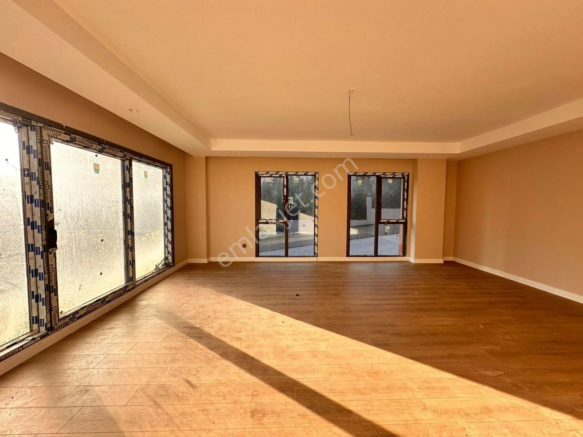 Liv Bahçeşehir'de 5+1 Kiralık Flat Villa - Görsel 4