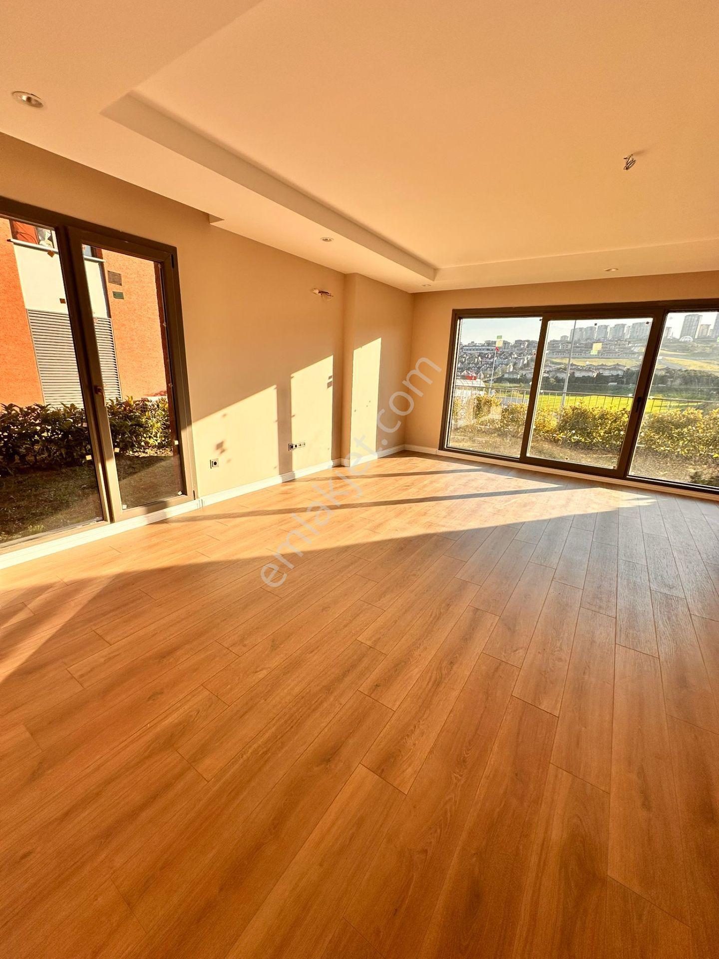Liv Bahçeşehir'de 5+1 Kiralık Flat Villa - Görsel 5