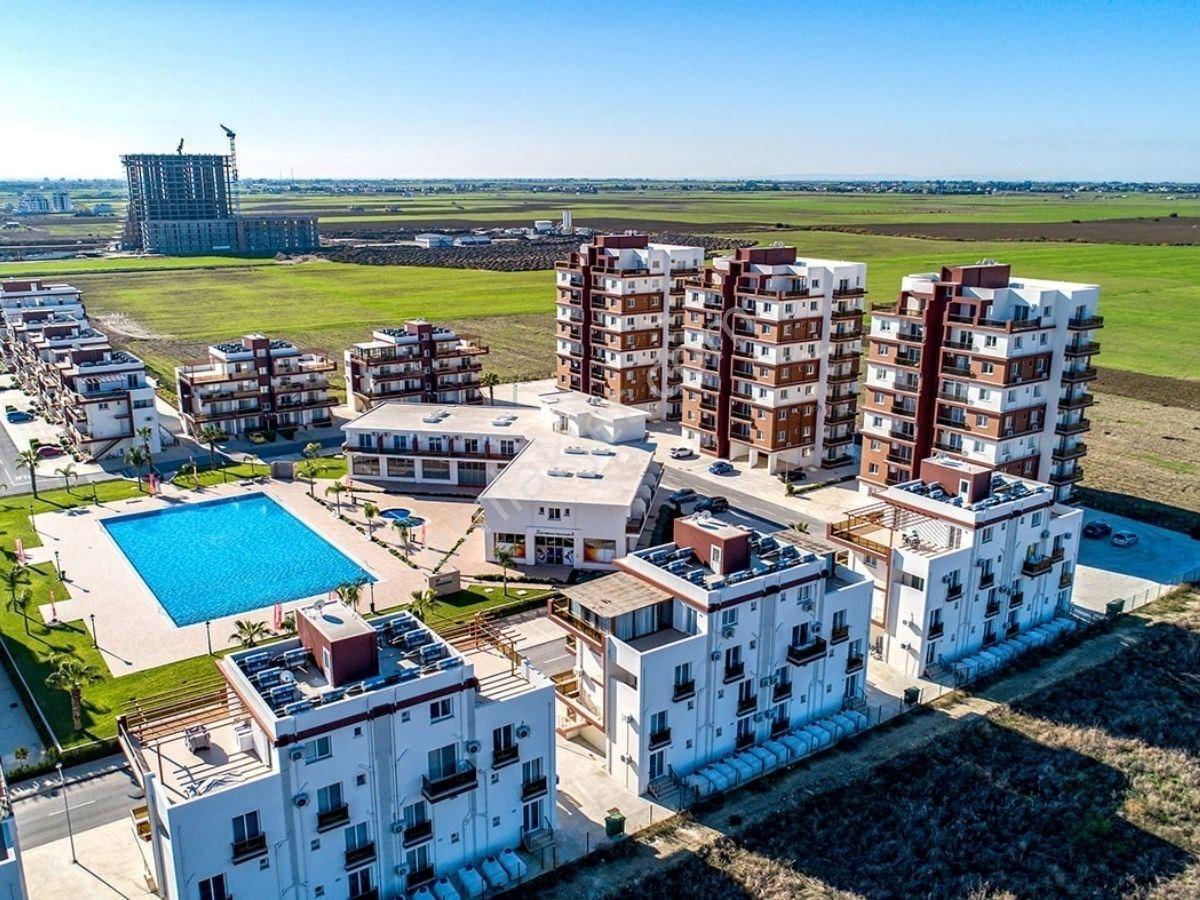  iskele Longbeach' Royal Sun Sitesinde Satılık 2+1 Daire – Havuz Ve Deniz Manzaralı Fırsat!