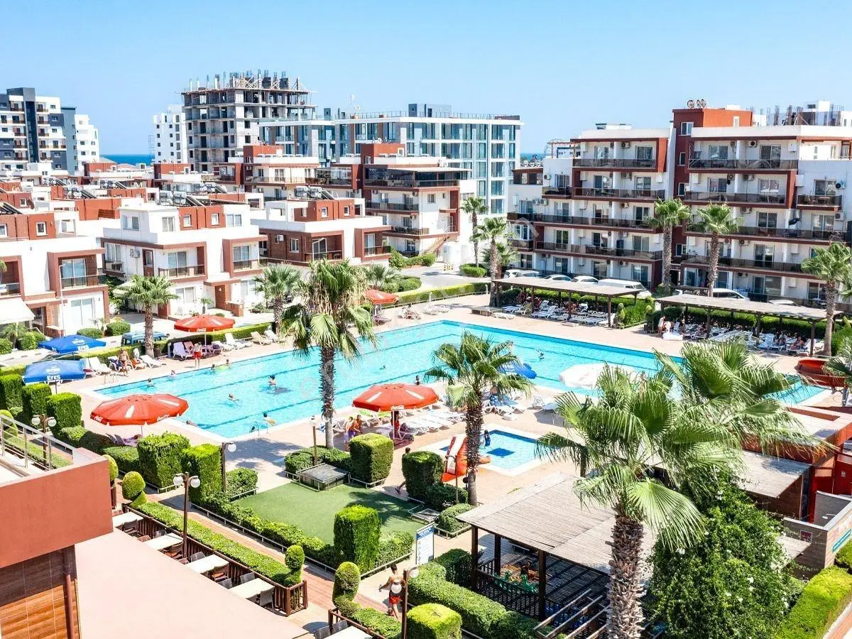  iskele Longbeach' Royal Sun Sitesinde Satılık 2+1 Daire – Havuz Ve Deniz Manzaralı Fırsat! - Görsel 2