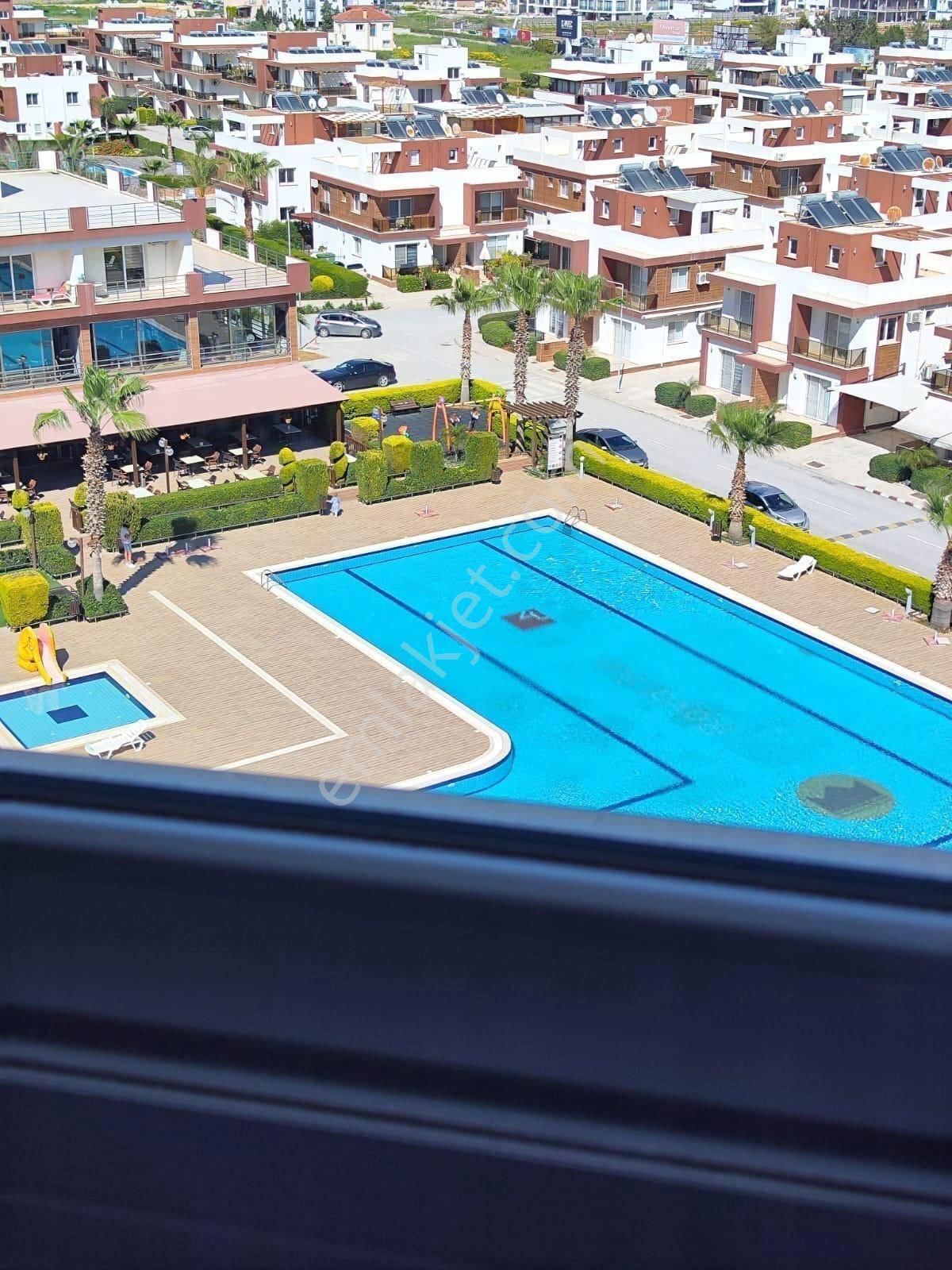  iskele Longbeach' Royal Sun Sitesinde Satılık 2+1 Daire – Havuz Ve Deniz Manzaralı Fırsat! - Görsel 7