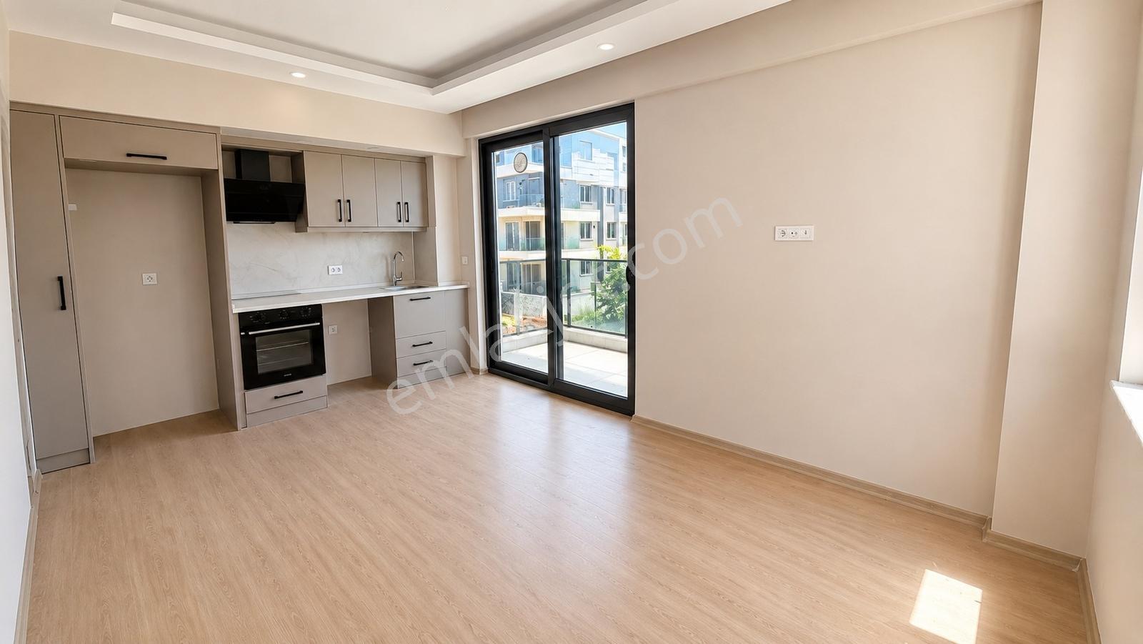 Kadriyede Havuzlu Sitede Satılık 2+1 Sıfır Ara Kat Daire - Görsel 3