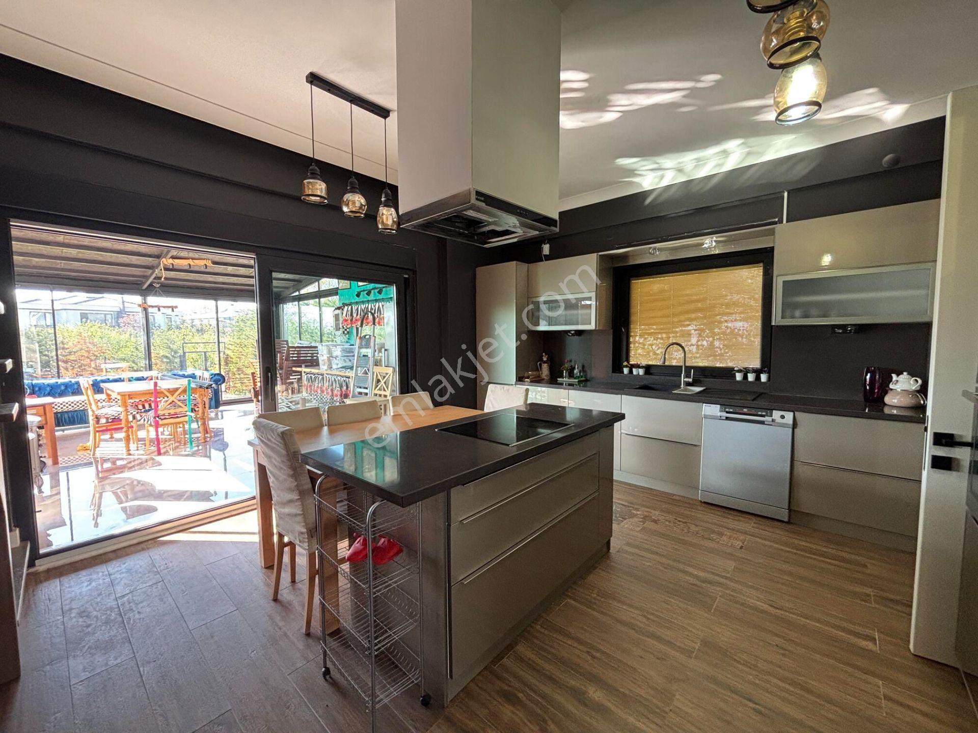 Kuyumcu Hacıali Mahallesi 1077 M² Arsa İçerisinde 3+1, 290 M² Tek Katlı Müstakil Villa - Görsel 8