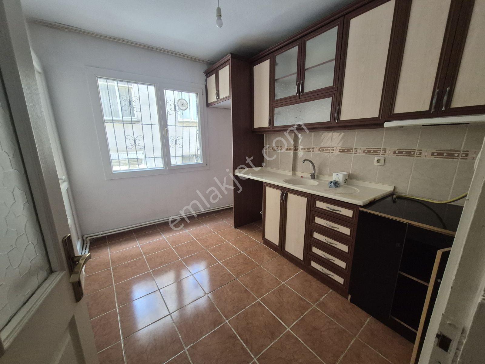 Yeşilyurt Yıldız Caddesi Civarı 3+1 Arakat Doğalgazlı Daire - Görsel 12