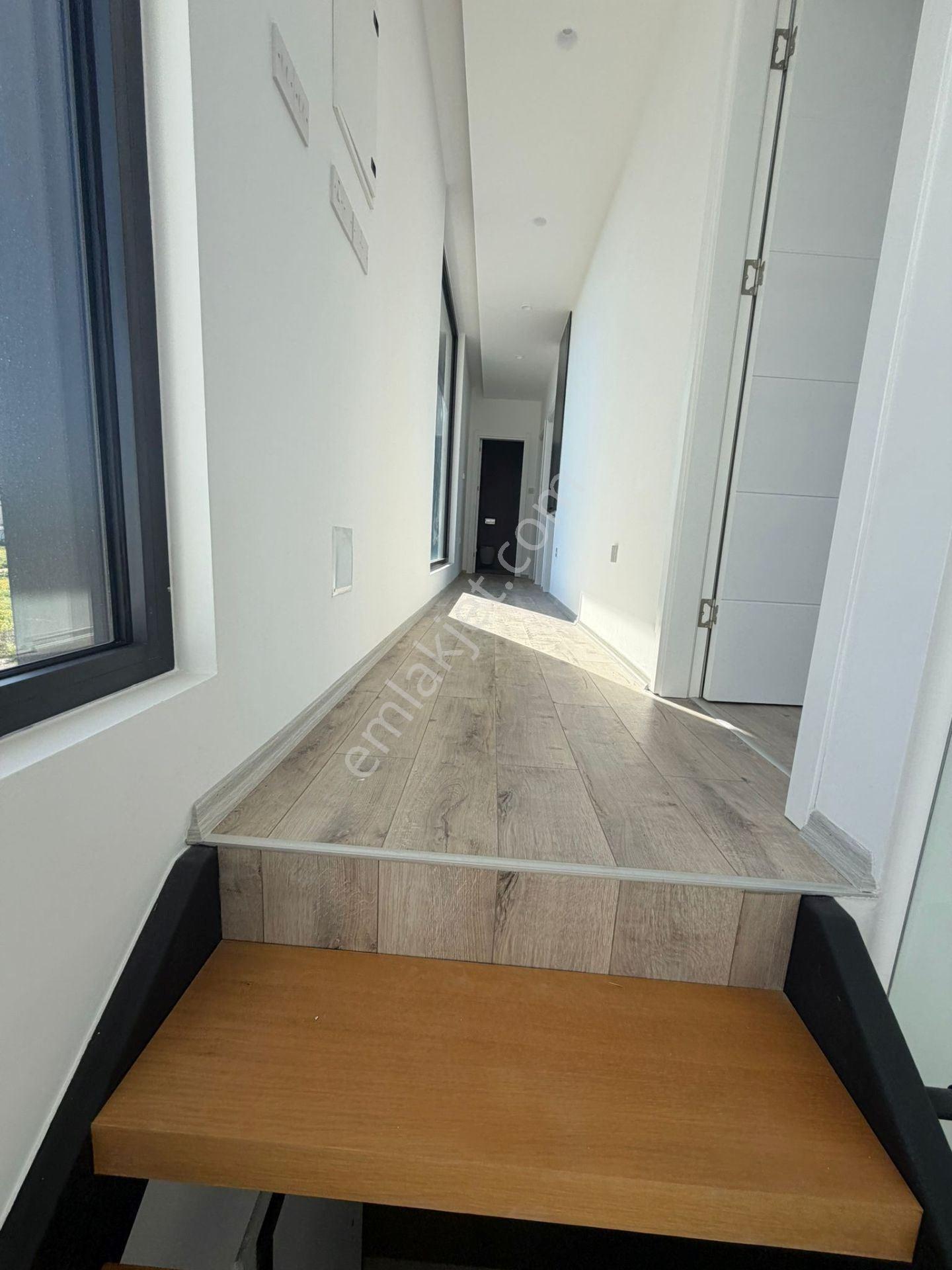 Gazimağusa Yeniboğaziçi Bölgesinde Özel Havuzlu Lüks 3+1 Villa - Görsel 10