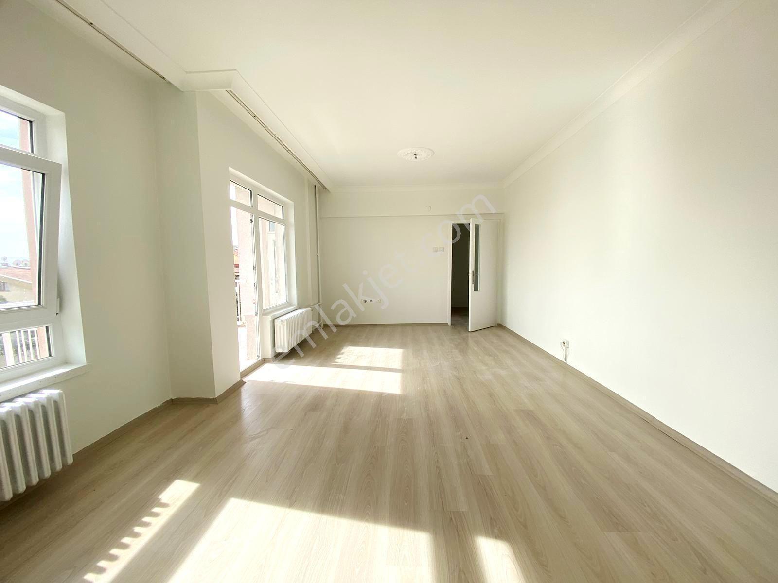 Keçiören İncirli Mh.site İçerisinde 4.katta Yapılı Bağımsız Asansörlü Full Şehir Manzaralı 3+1 Daire - Görsel 6