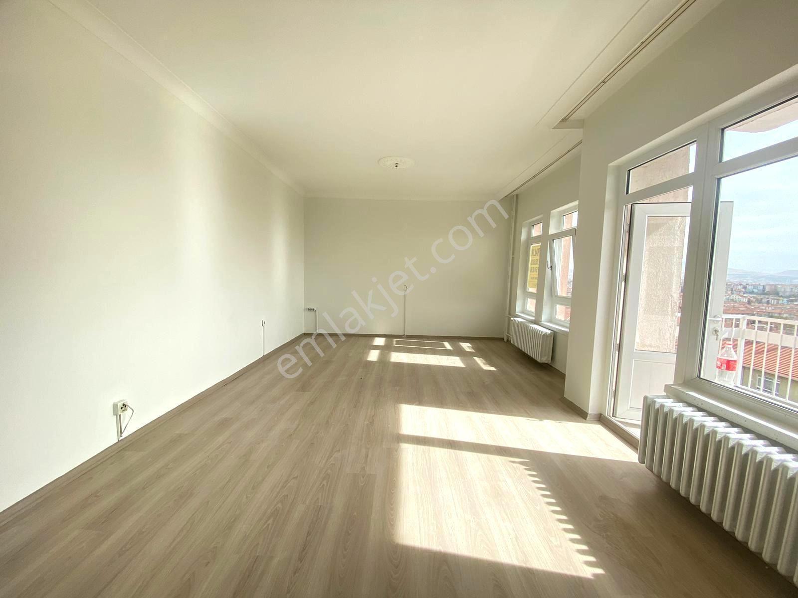 Keçiören İncirli Mh.site İçerisinde 4.katta Yapılı Bağımsız Asansörlü Full Şehir Manzaralı 3+1 Daire - Görsel 2