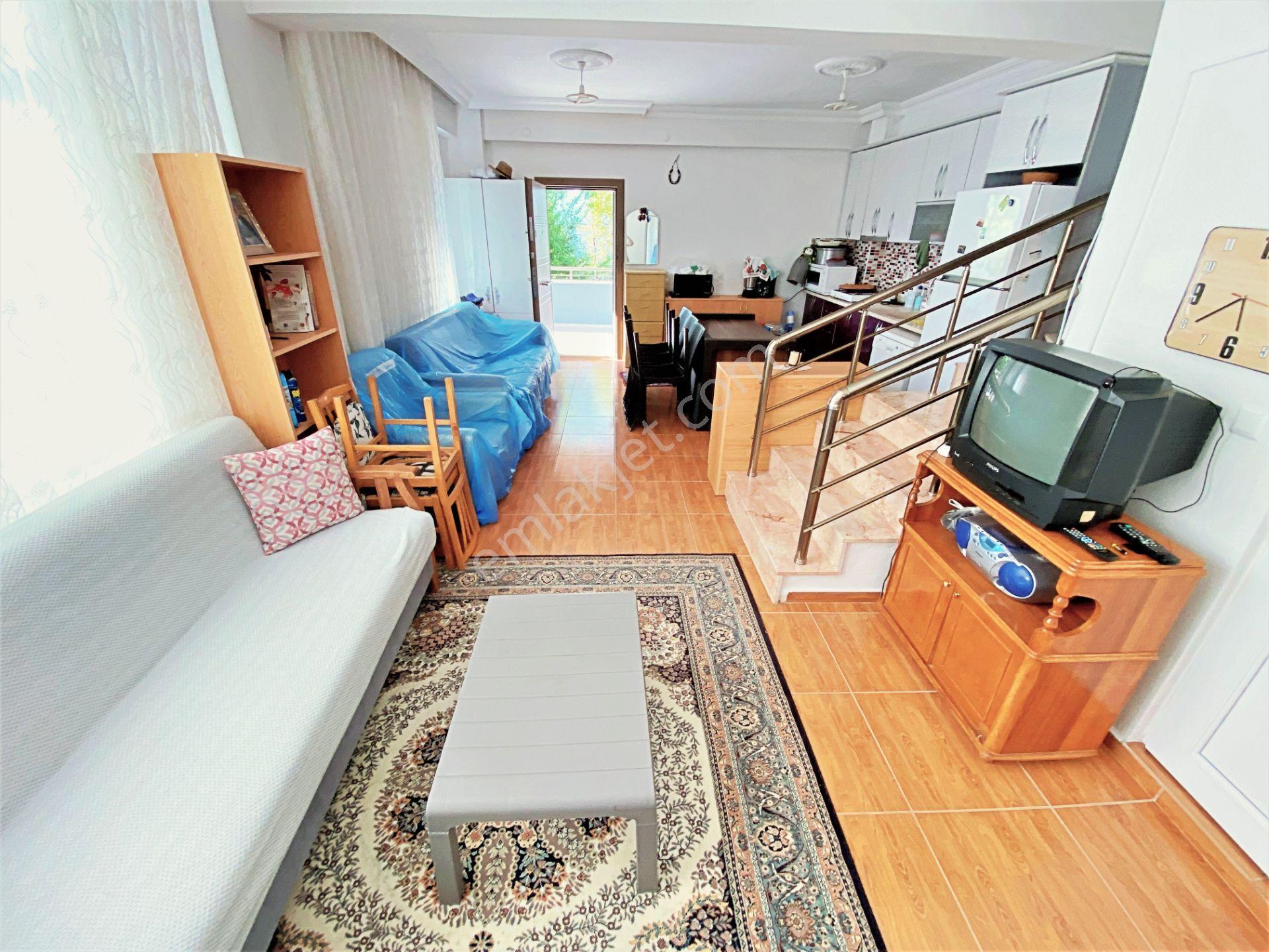 Güre’de Gültaş Emlaktan Satılık Deniz Manzaralı, Geniş Bahçeli 6+1 Villa - Görsel 8
