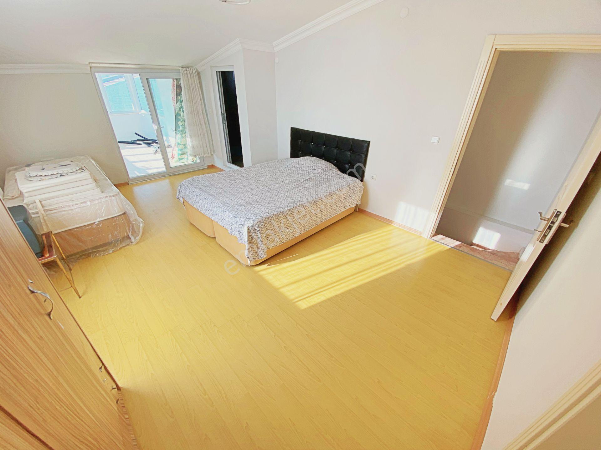 Güre’de Gültaş Emlaktan Satılık Deniz Manzaralı, Geniş Bahçeli 6+1 Villa - Görsel 35