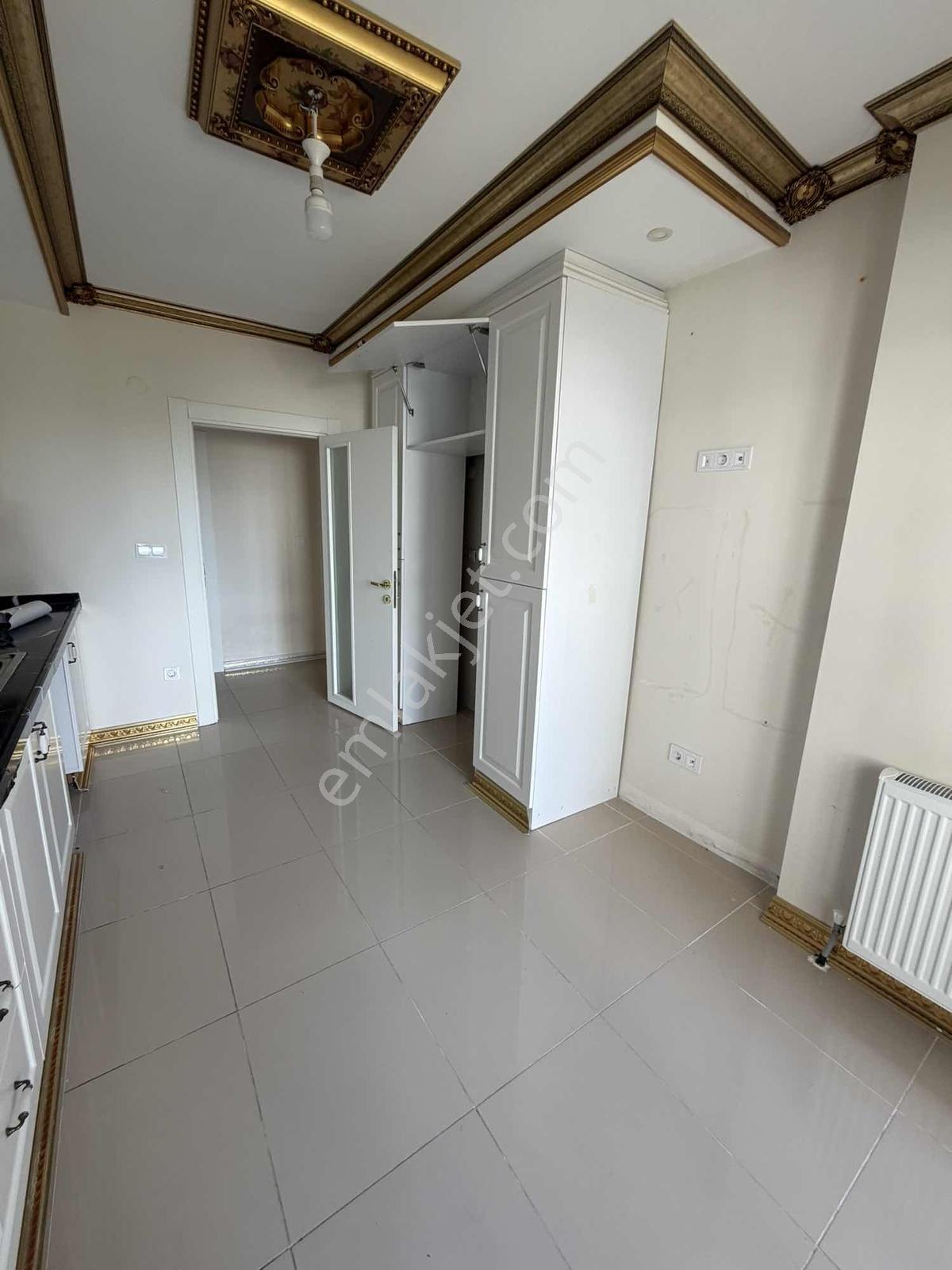 Yorulmaz Sarayları Sitesinde Büyük Salonlu 2+1 Daire - Görsel 25