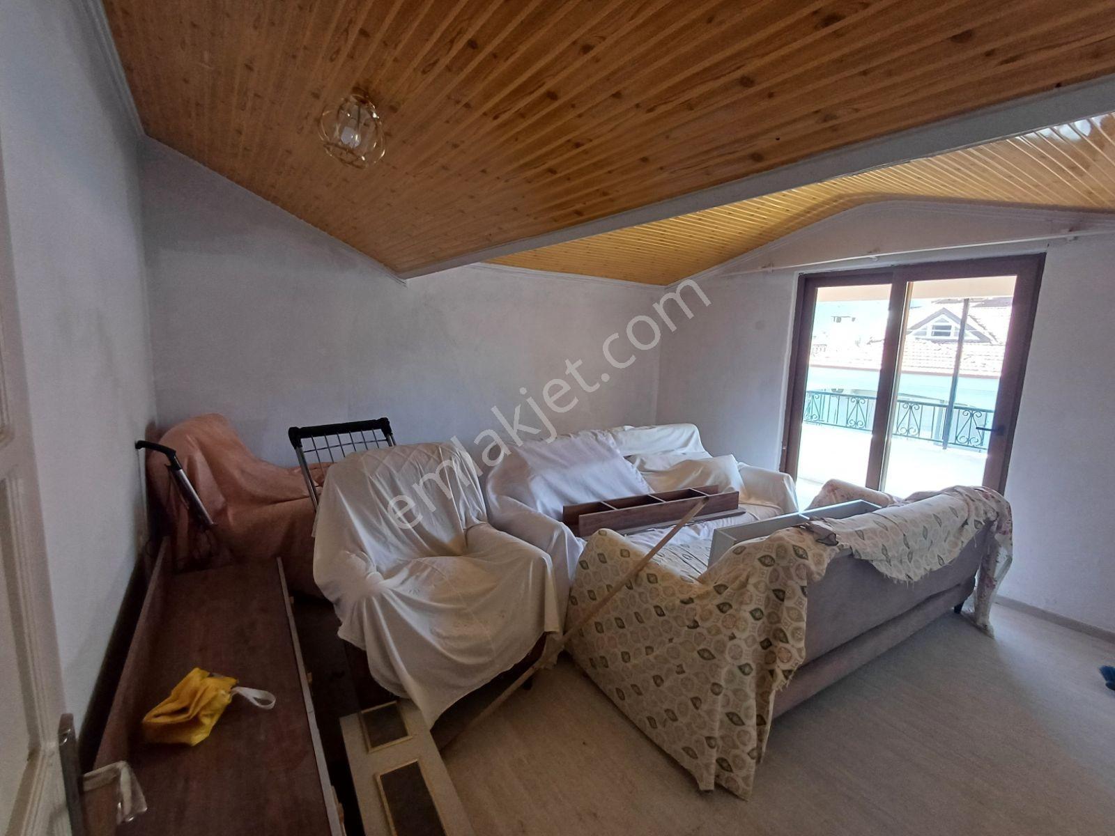 Pazaryeri Mah. Çatı Kat 3+1 Eşyasız Kiralık Daire - Görsel 8