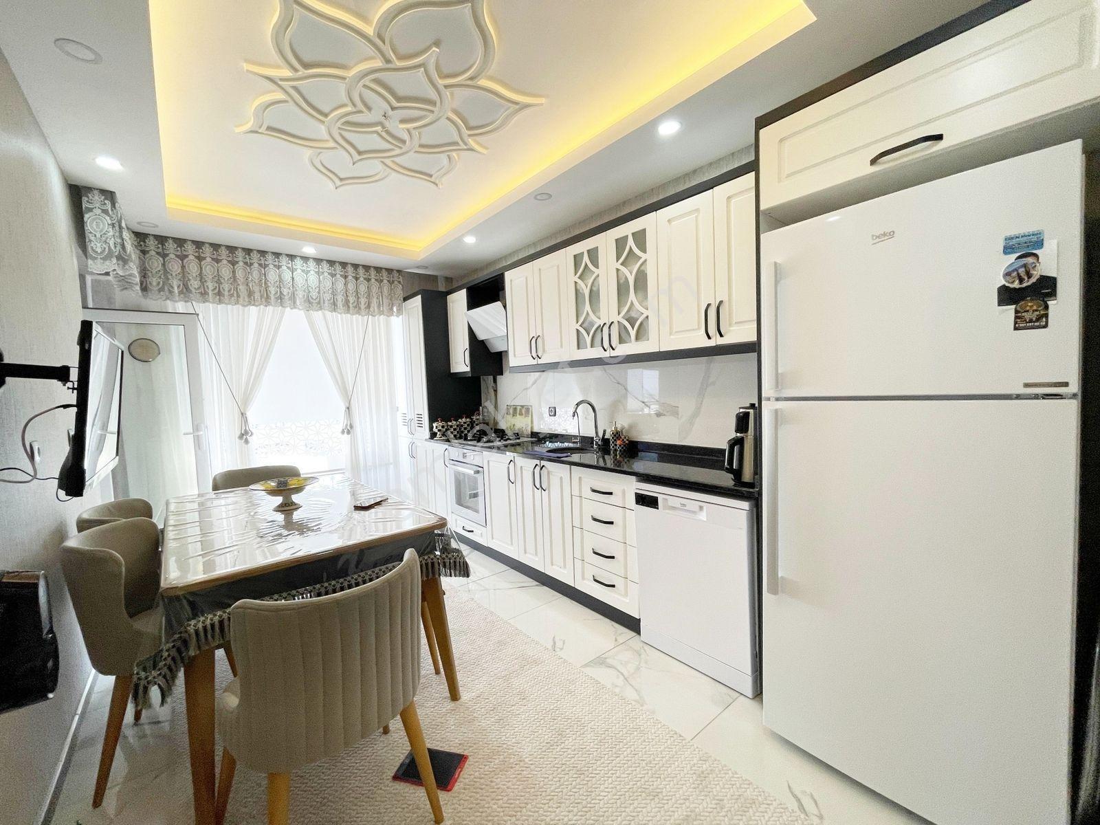 Karacaahmet Nikah Salonu Çvr. Az Katlı Kuruş Masrafsız Ulüx 3+1