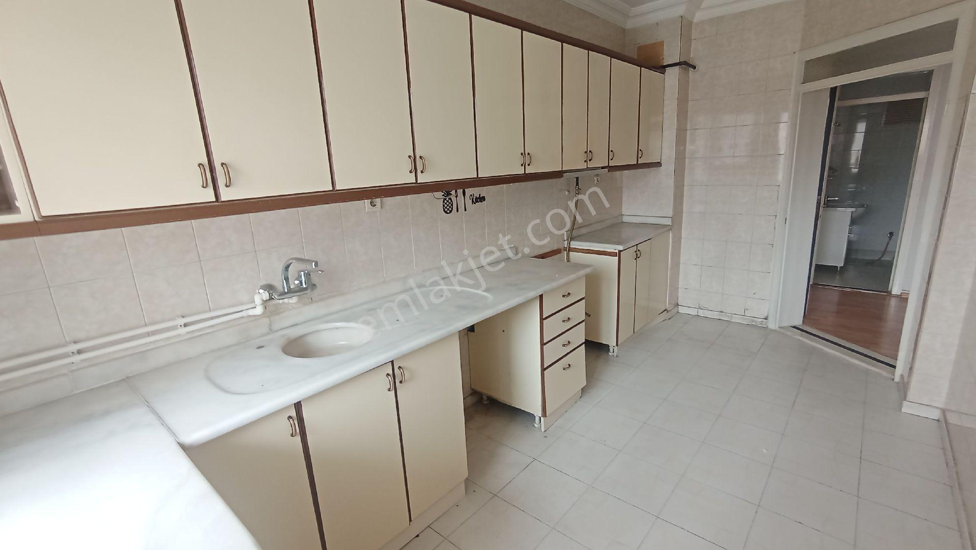 Kolejtepe Mahlesinde 3+1 Bakımlı Temiz Geniş 3+1 Isı Yalıtımlı - Görsel 28