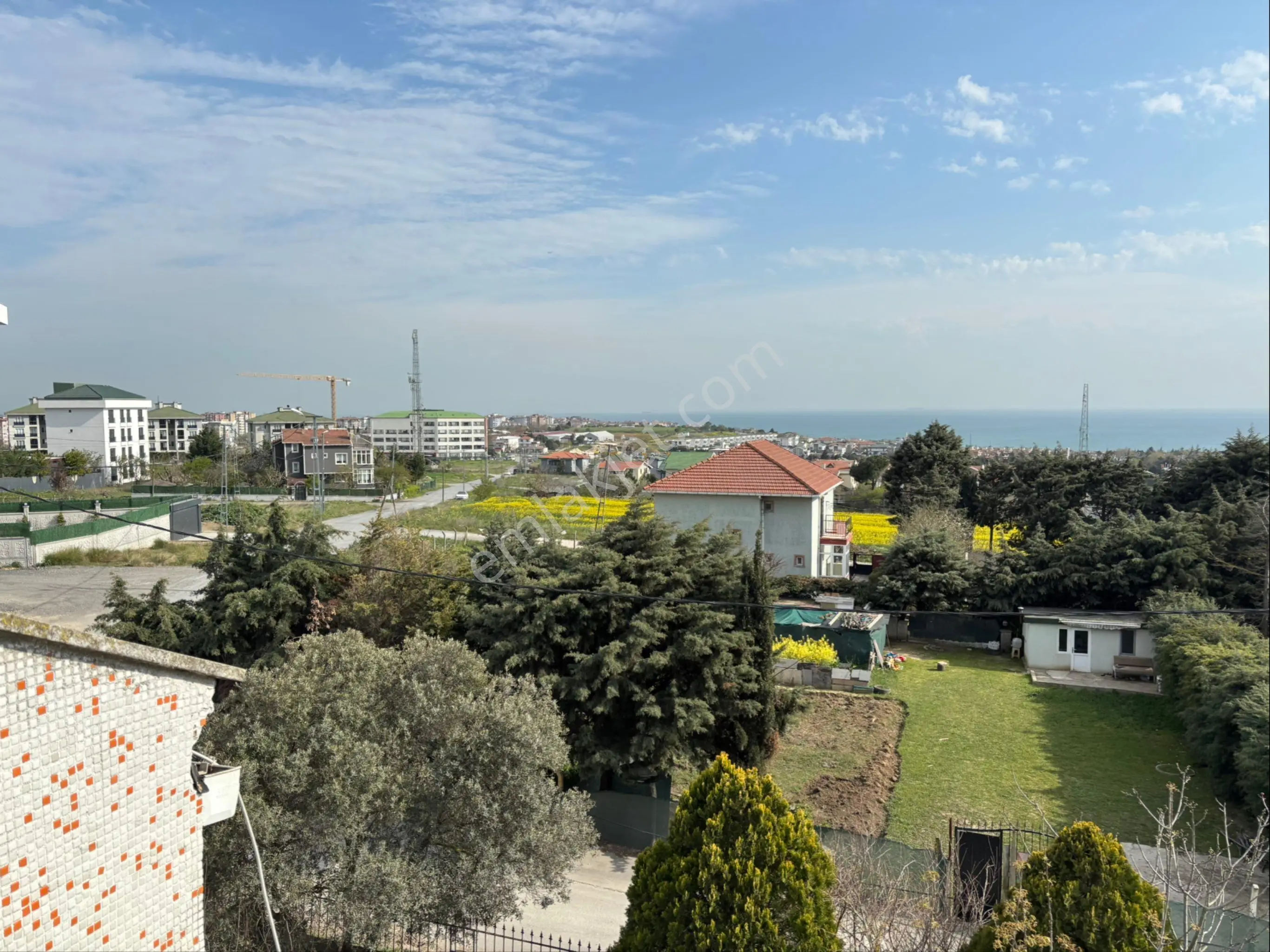 Güzelce De E-5 Üstü 480m2 Arsa İçerisinde Deniz Manzaralı 5+2 Satılık Müstakil Villa - Görsel 2