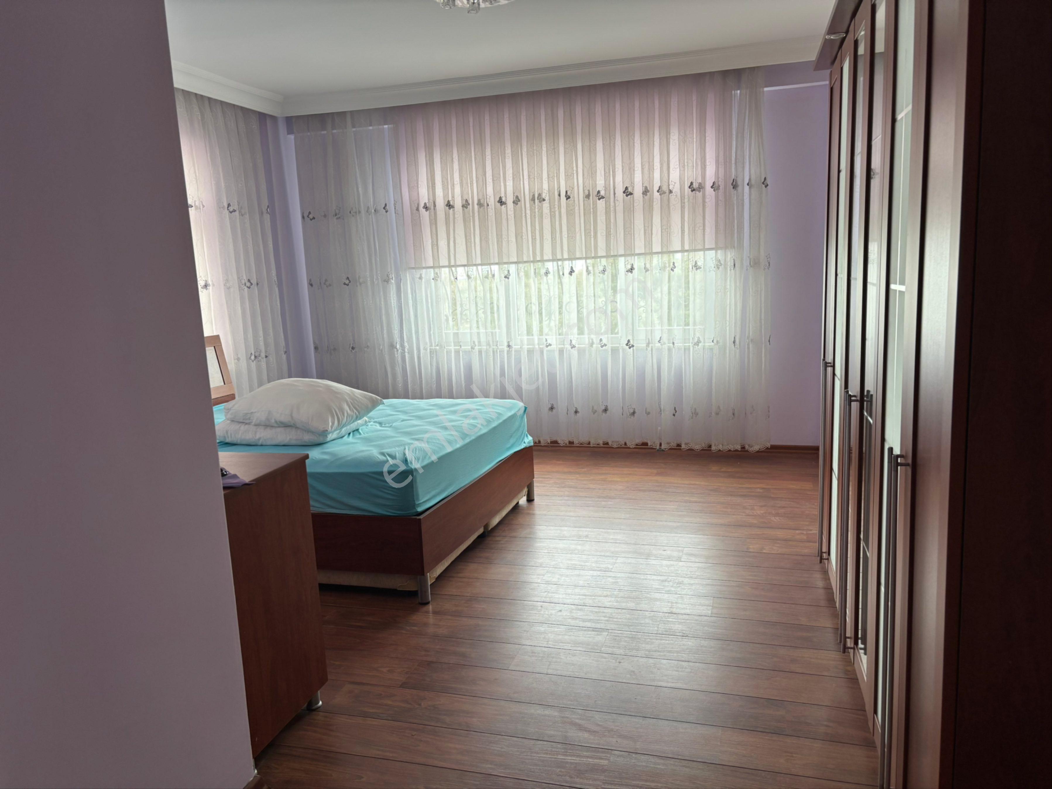 Güzelce De E-5 Üstü 480m2 Arsa İçerisinde Deniz Manzaralı 5+2 Satılık Müstakil Villa - Görsel 20