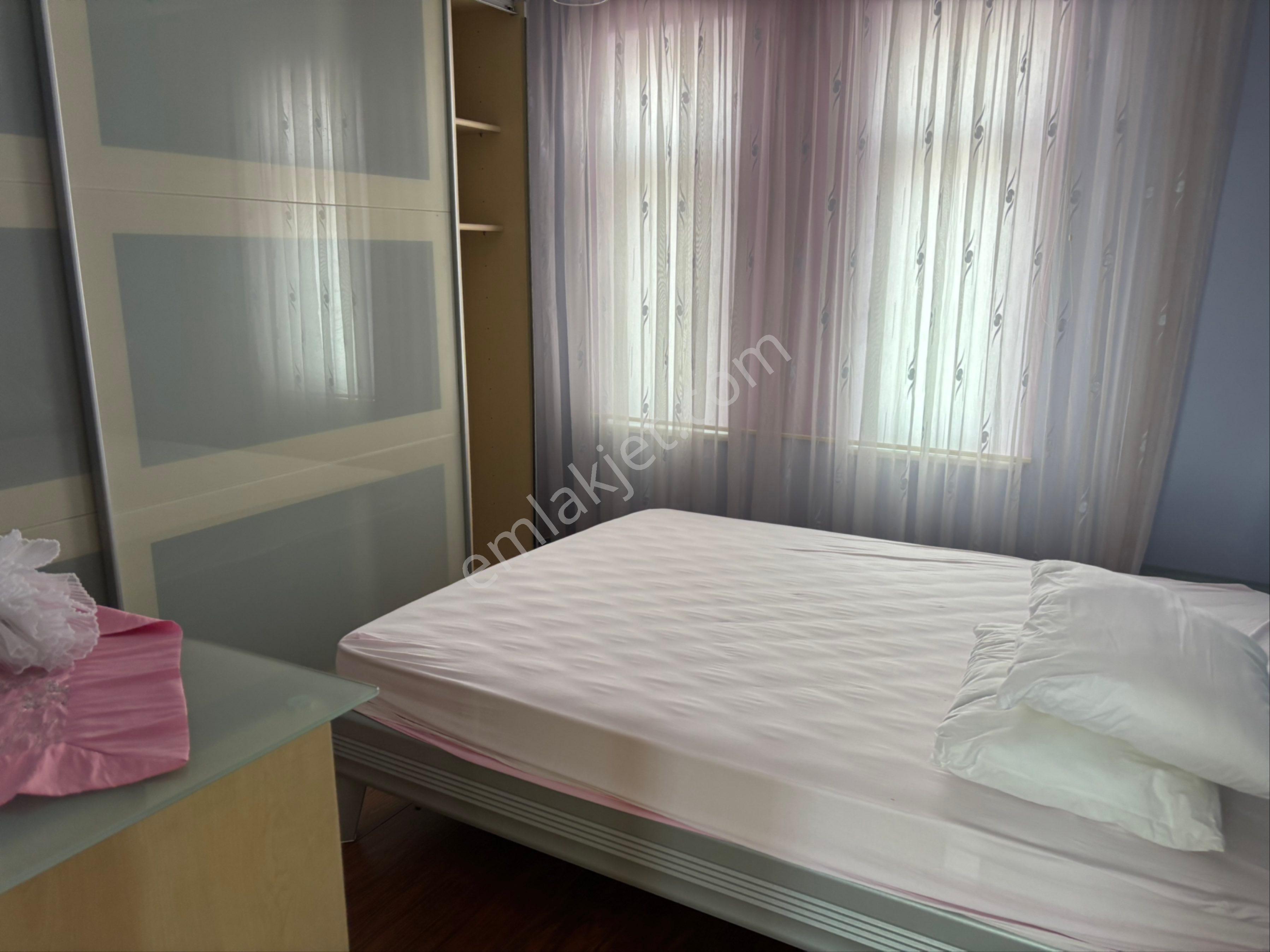 Güzelce De E-5 Üstü 480m2 Arsa İçerisinde Deniz Manzaralı 5+2 Satılık Müstakil Villa - Görsel 25