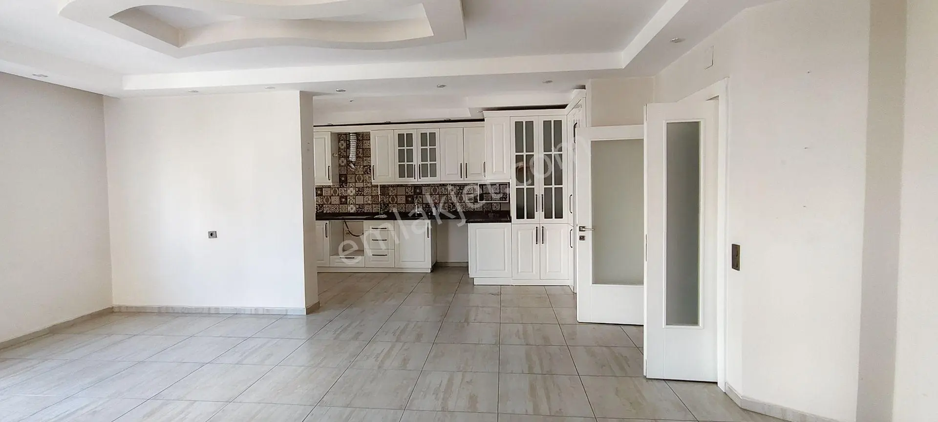 Lemas Emlak : İ. İnönü Blv Üzeri 4+1 Satılık Daire - Görsel 3