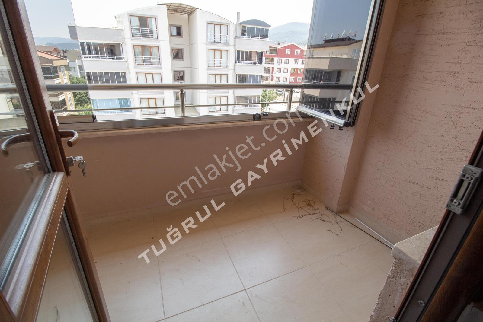 Bursa Nilüfer Gümüşlük'te Site İçerisinde Çamlık Manzaralı - Görsel 4