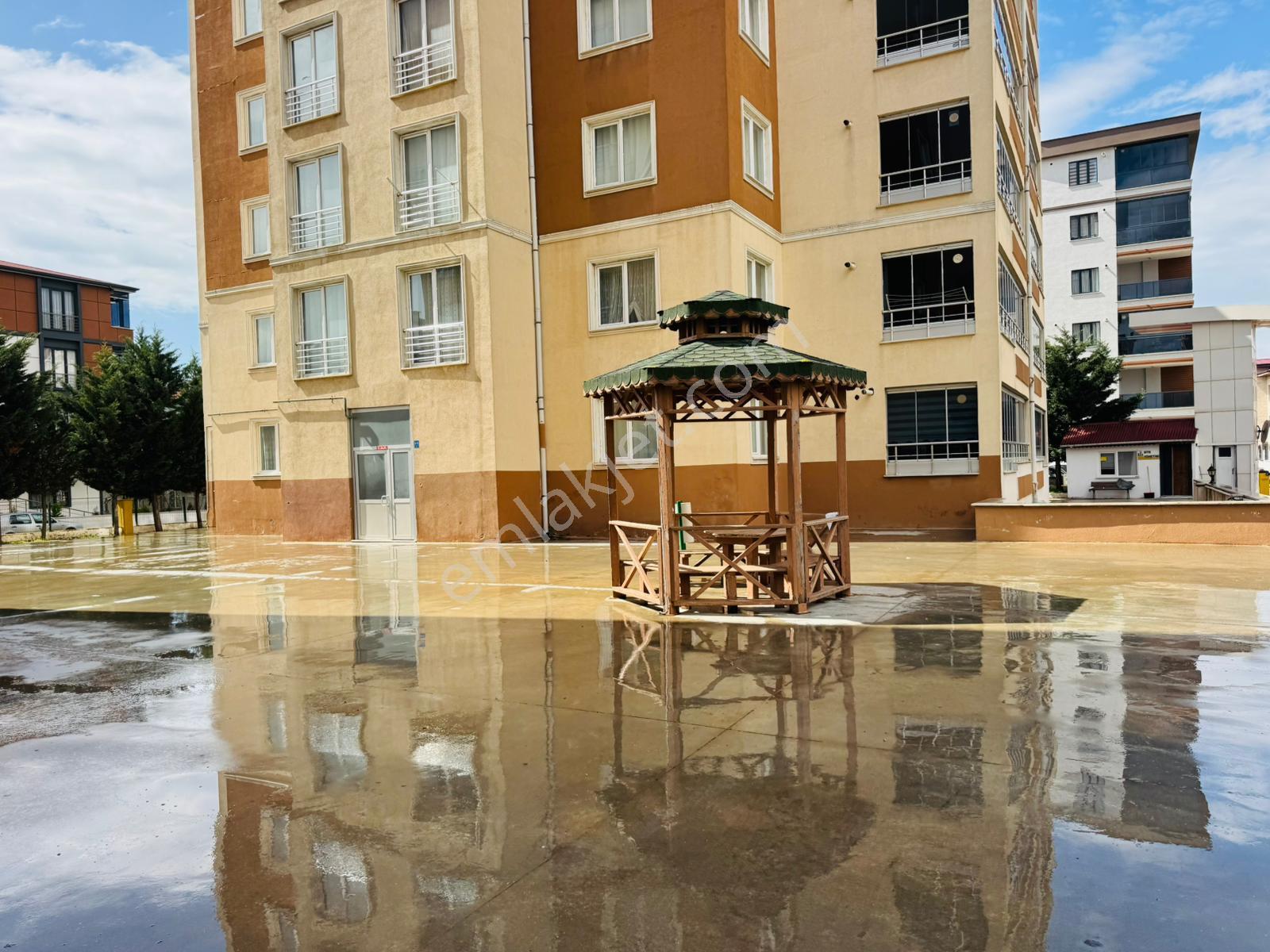 Mer-pa İnş.'tan Kapalı Yeni Hastane Yanı Site İçeriisnde İskanlı 1+1 Daire - Görsel 25