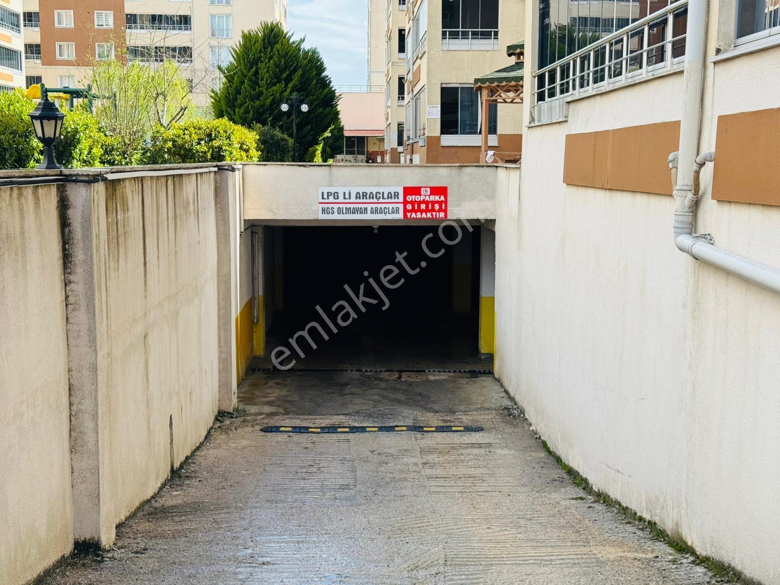 Mer-pa İnş.'tan Kapalı Yeni Hastane Yanı Site İçeriisnde İskanlı 1+1 Daire - Görsel 29